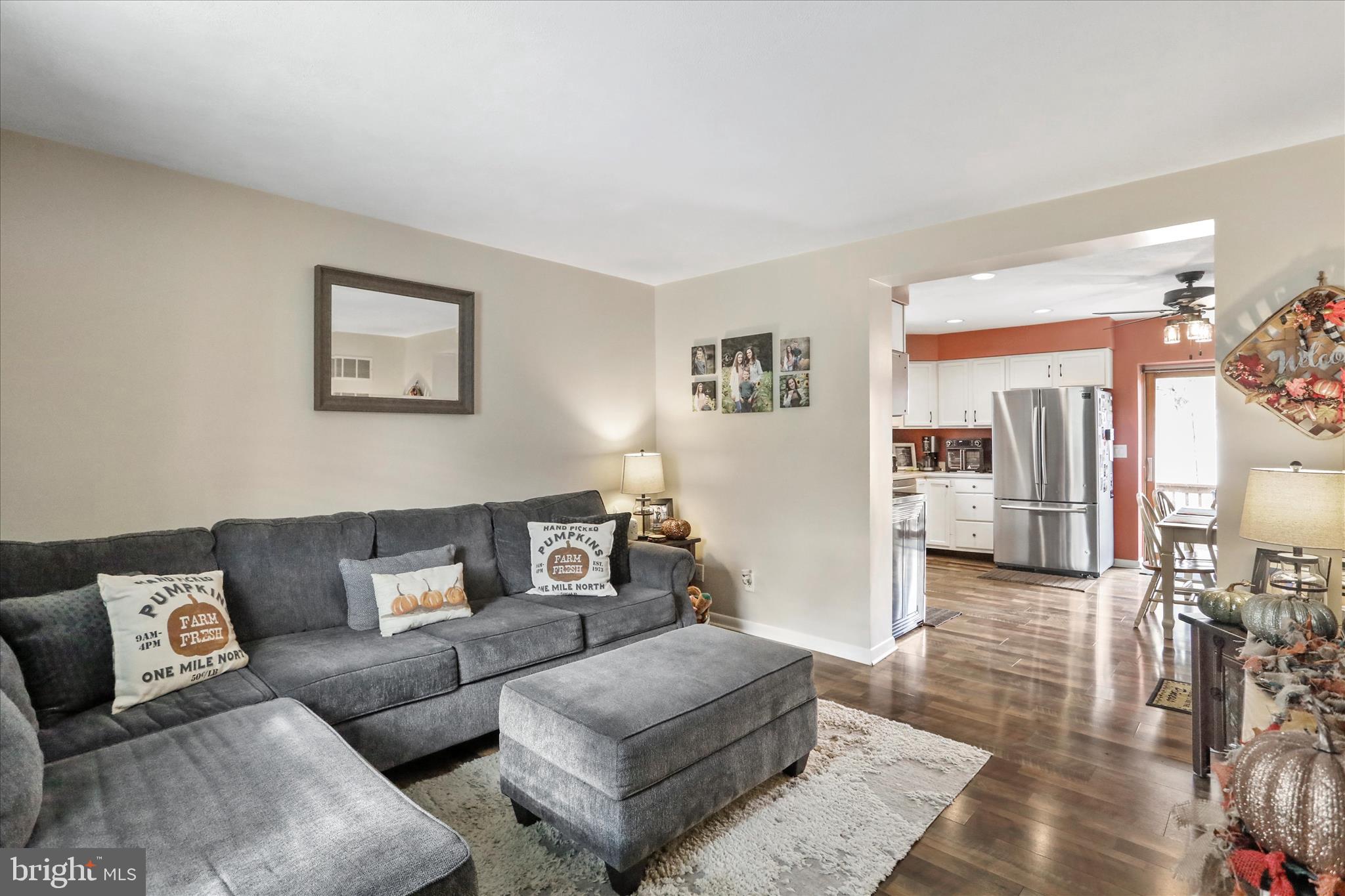 CRESAPTOWN - Residential