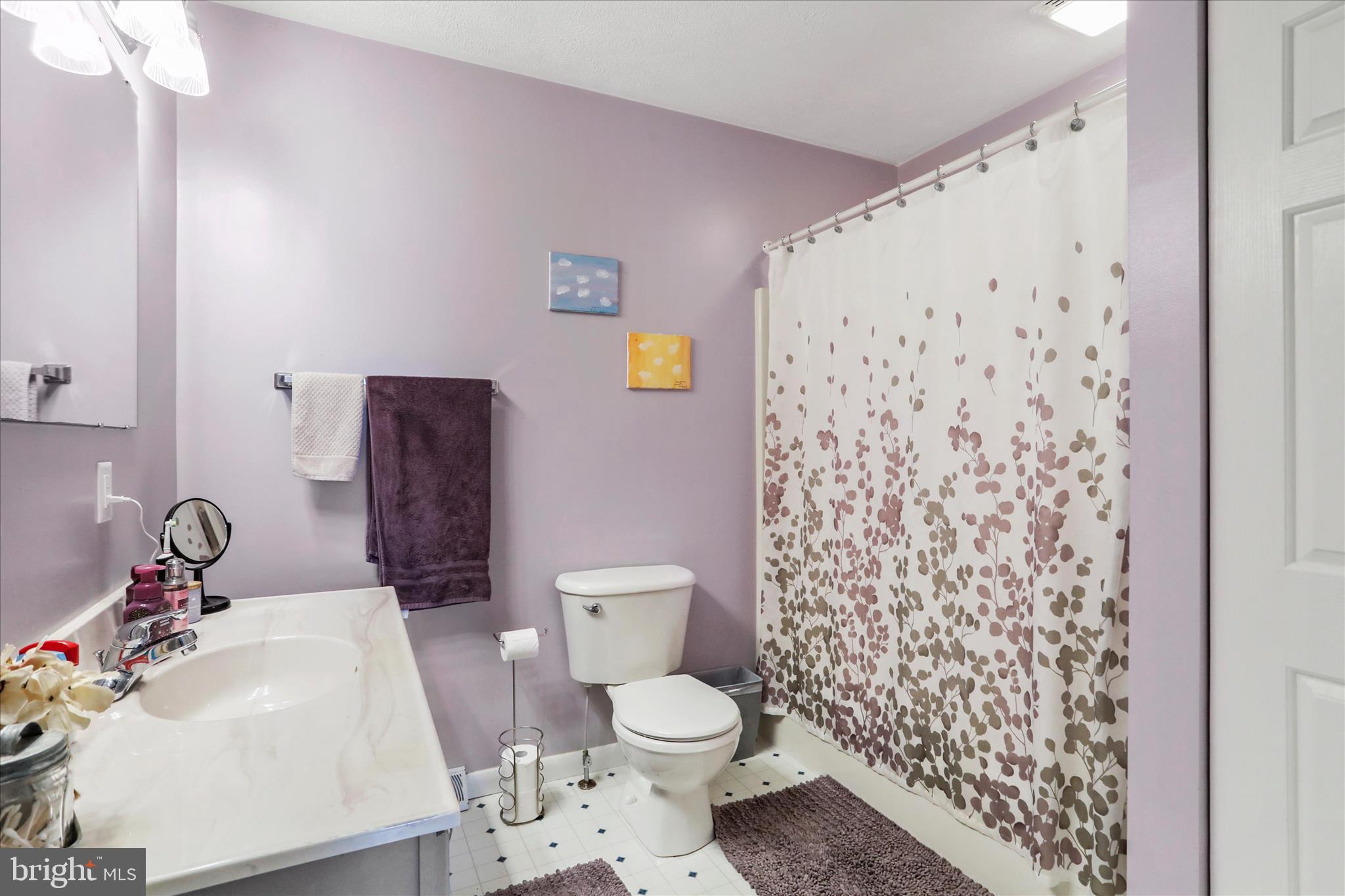 CRESAPTOWN - Residential