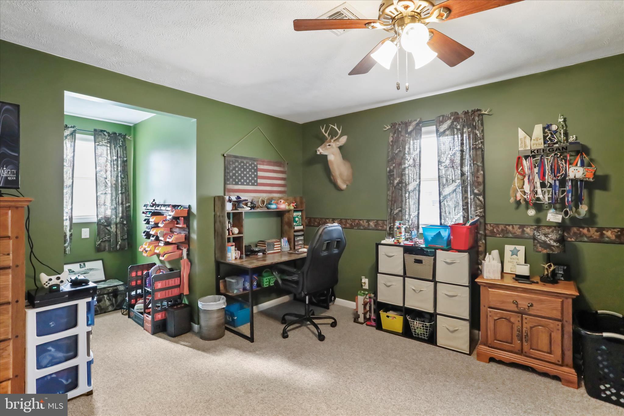 CRESAPTOWN - Residential