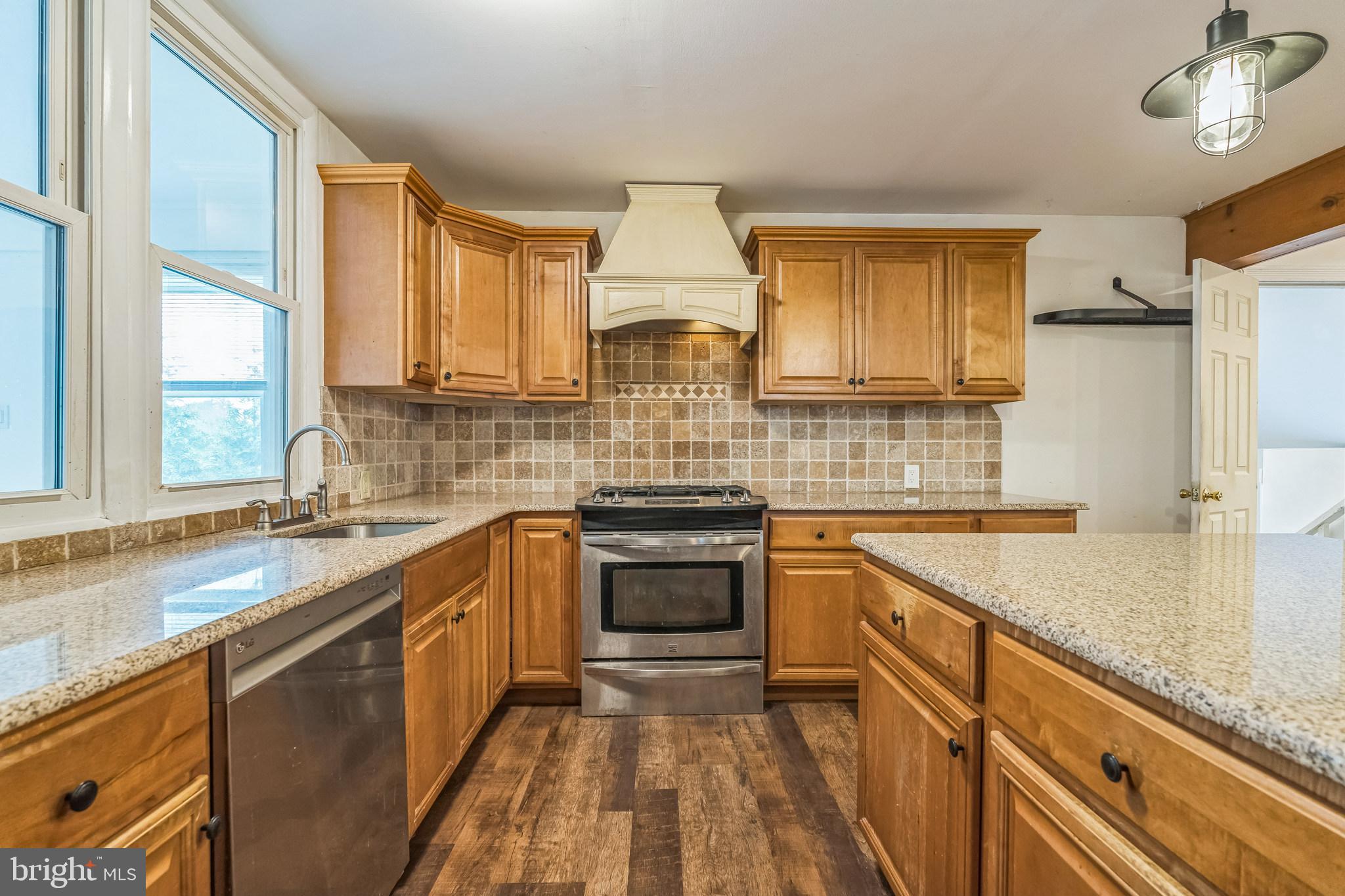 NORTH HILLS - Residential