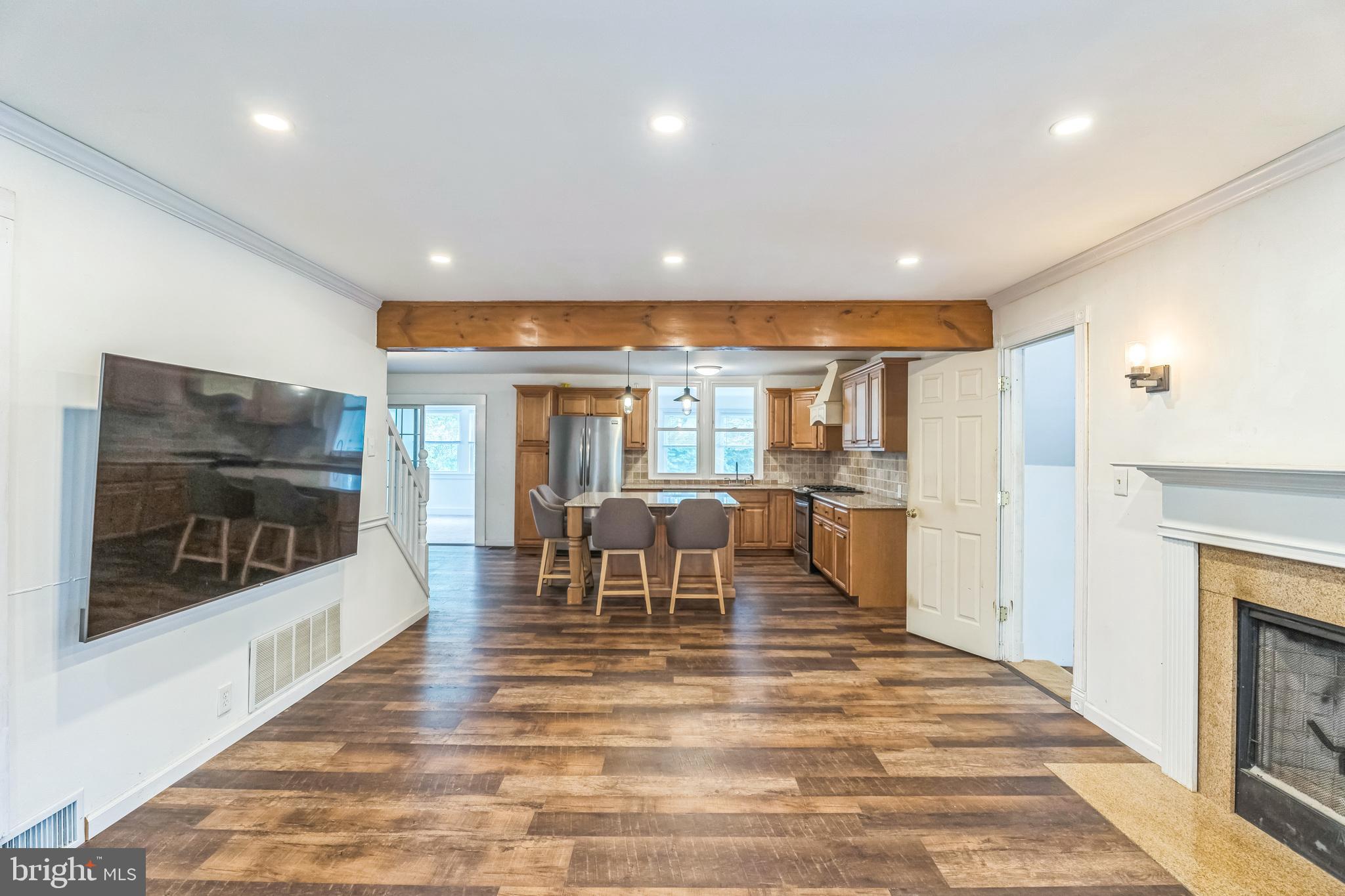 NORTH HILLS - Residential