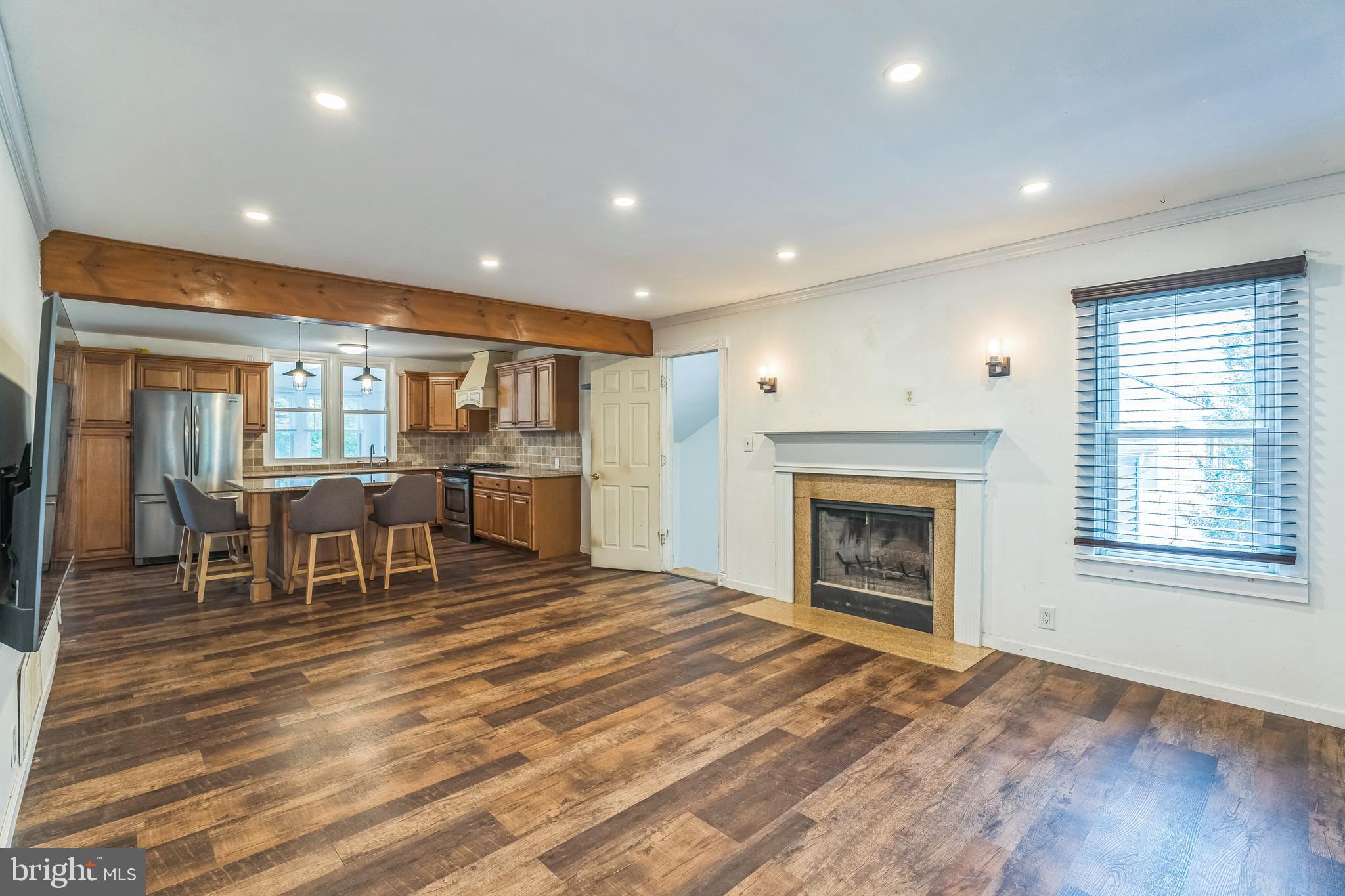 NORTH HILLS - Residential