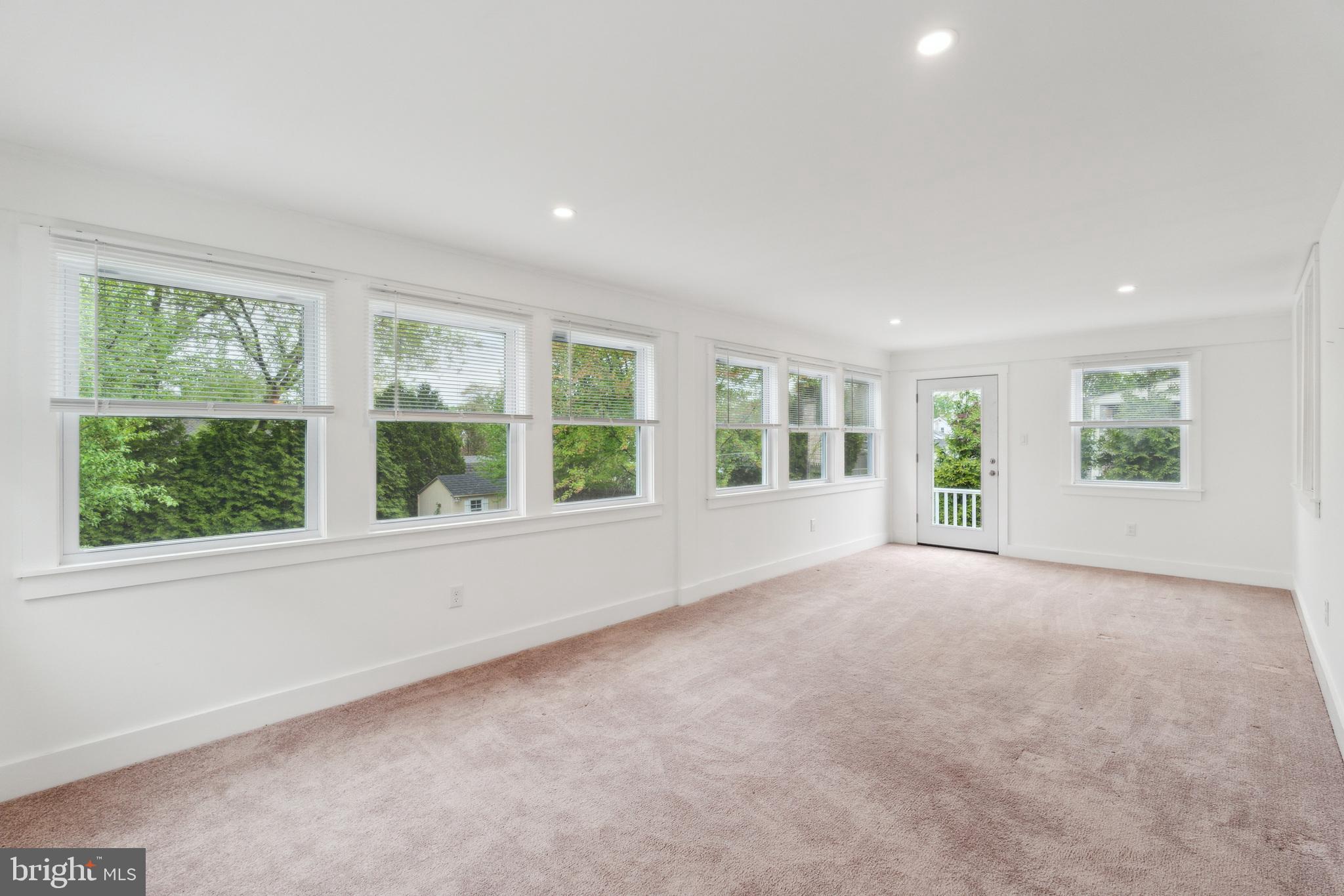 NORTH HILLS - Residential