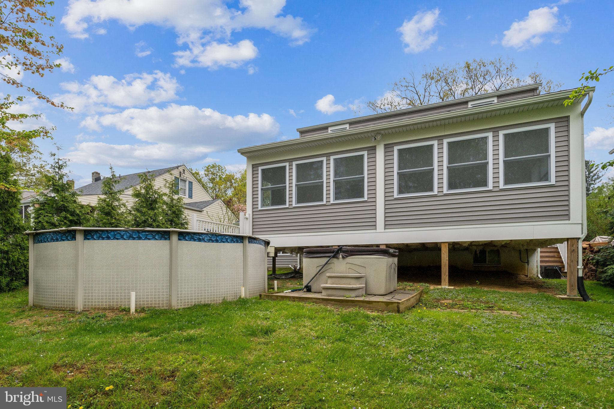 NORTH HILLS - Residential