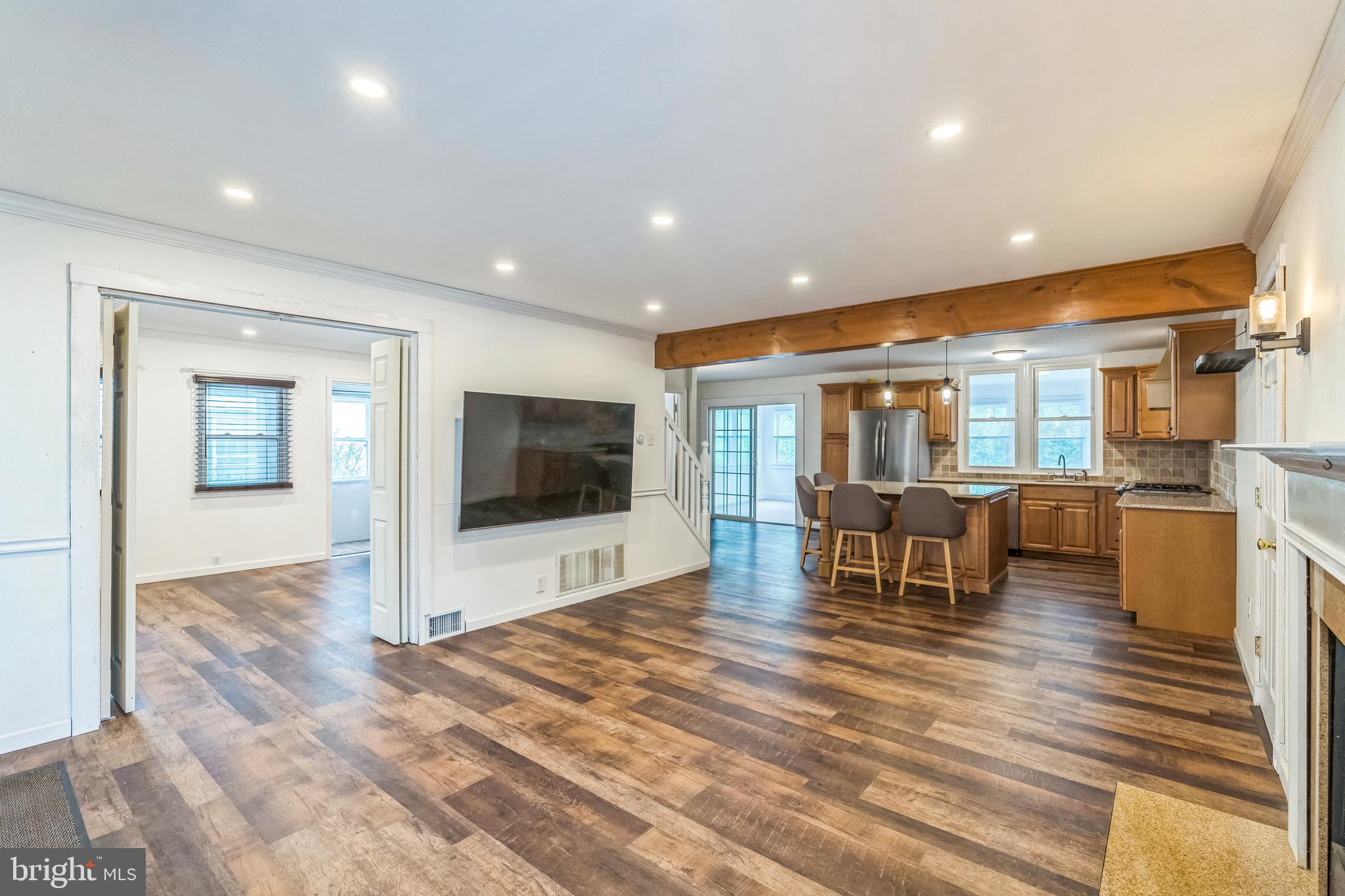 NORTH HILLS - Residential