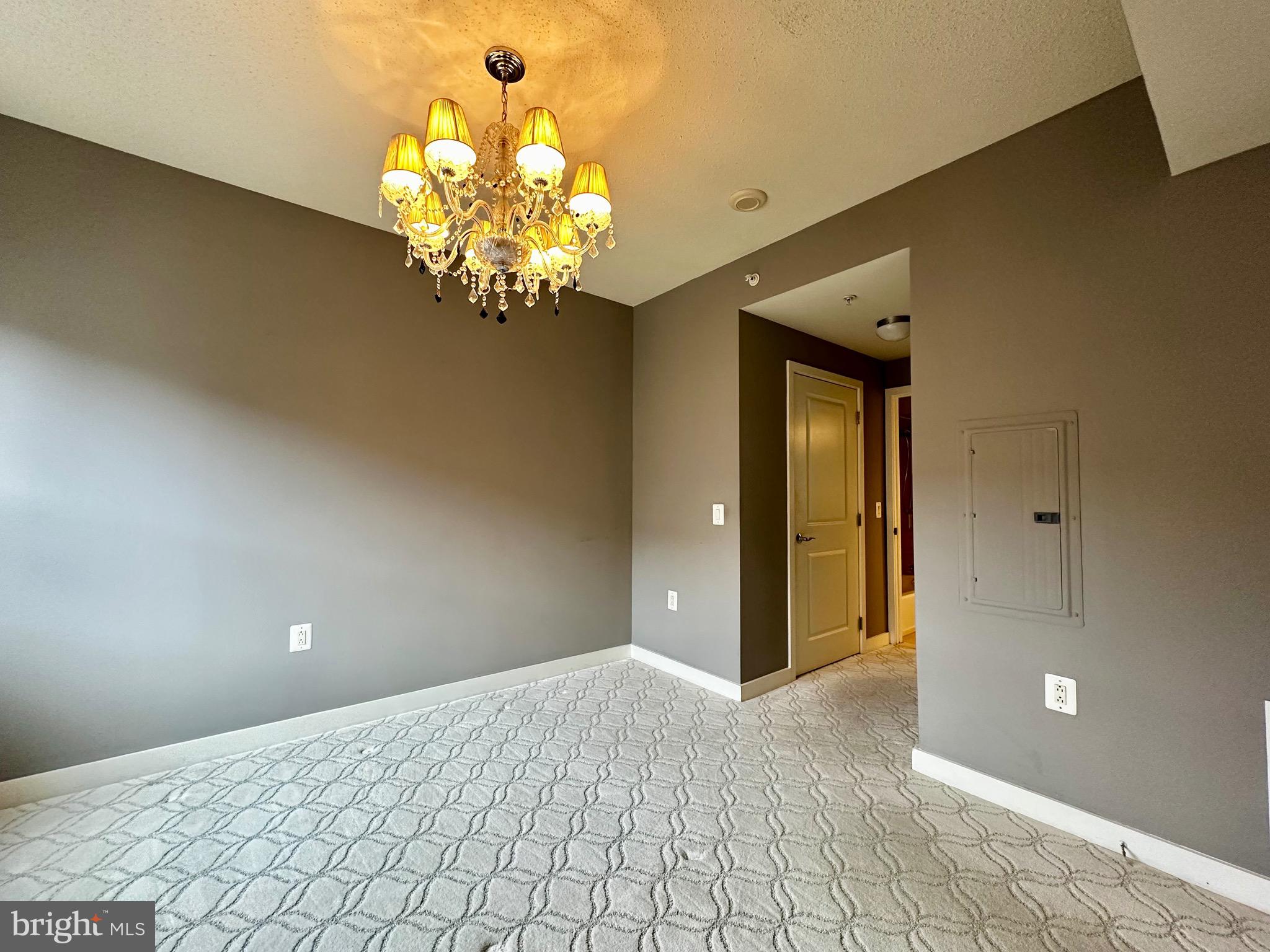 RESIDENCES AT LIBERTY CENTER - Residential Lease