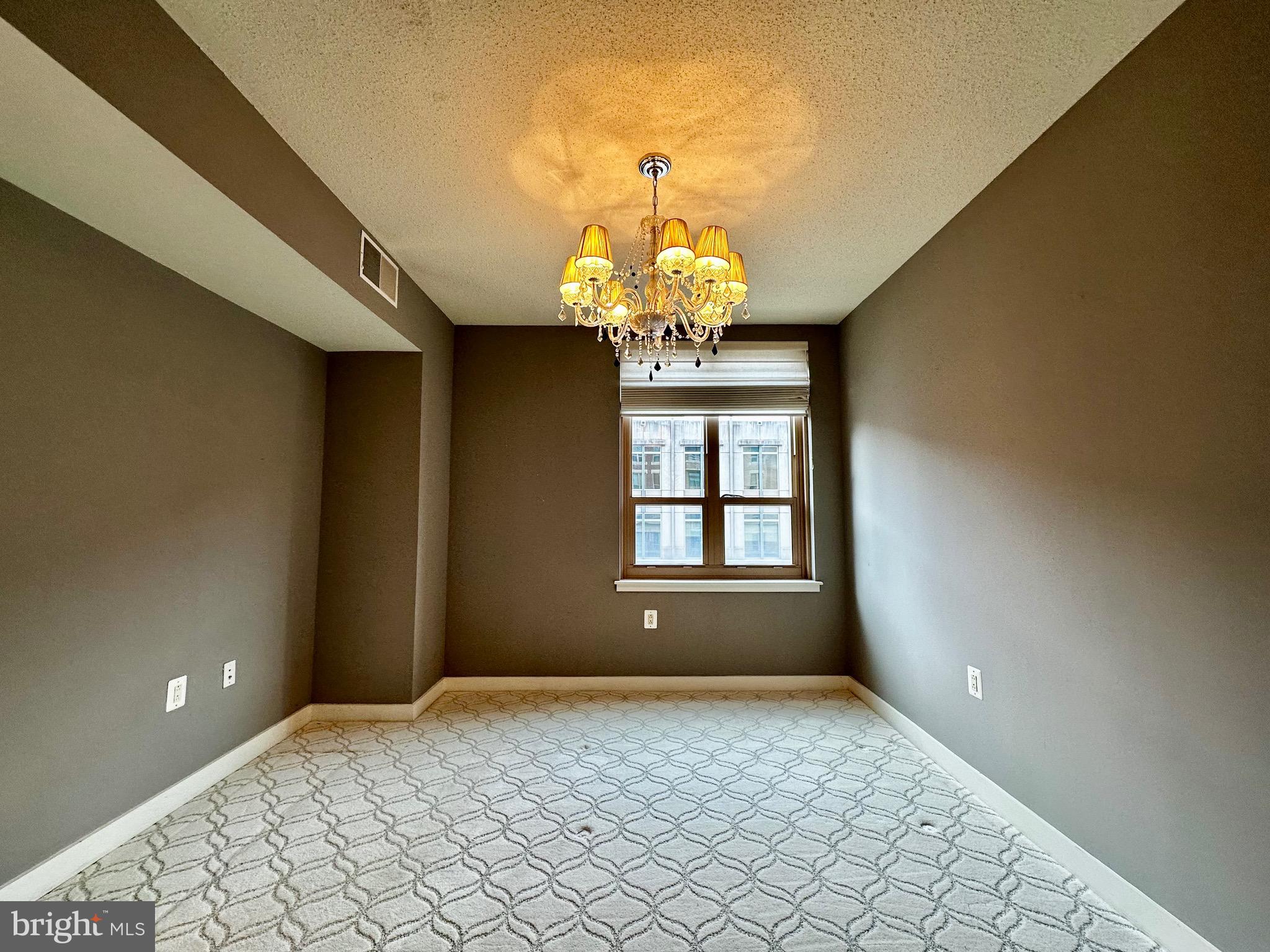 RESIDENCES AT LIBERTY CENTER - Residential Lease