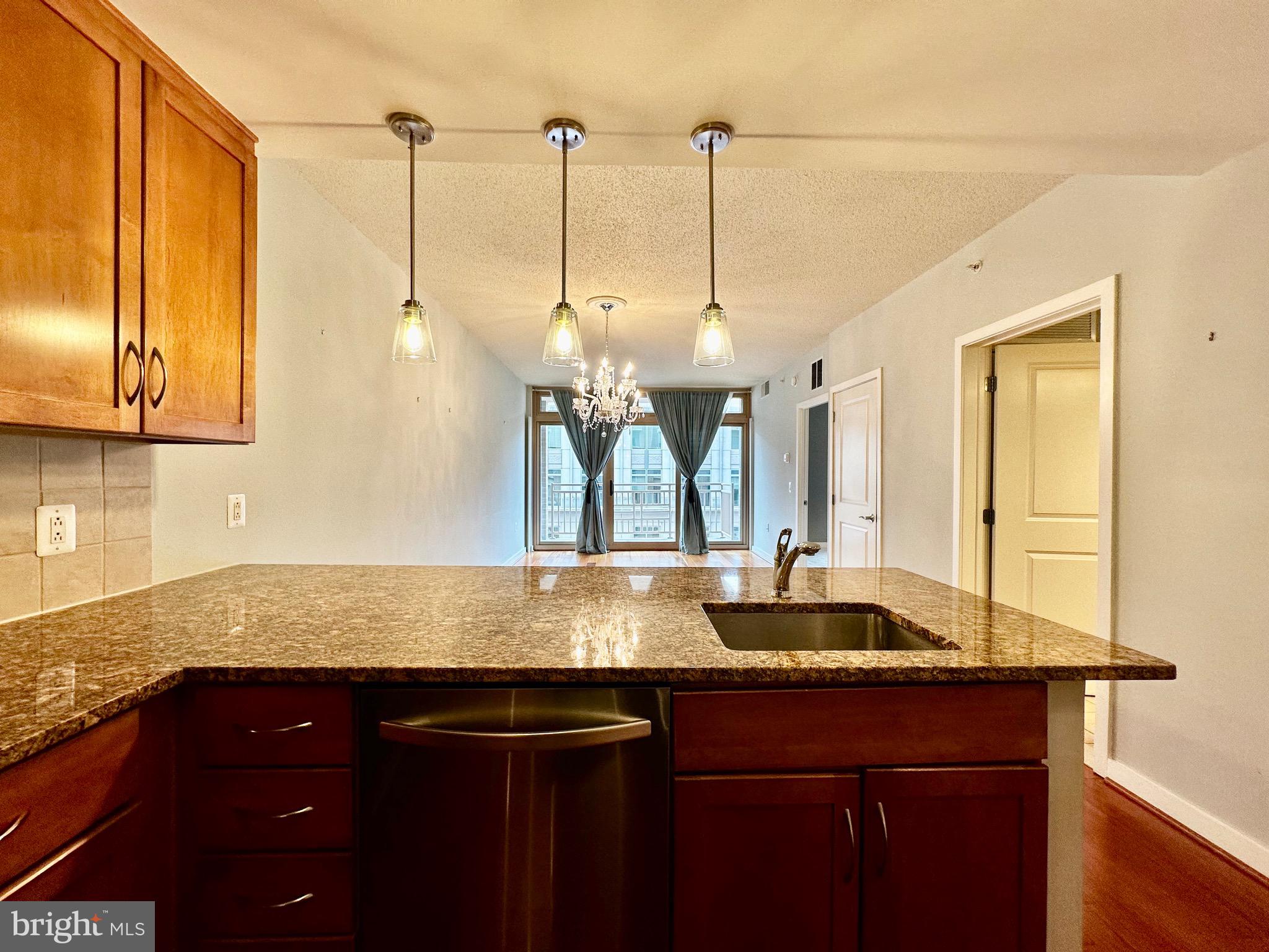 RESIDENCES AT LIBERTY CENTER - Residential Lease