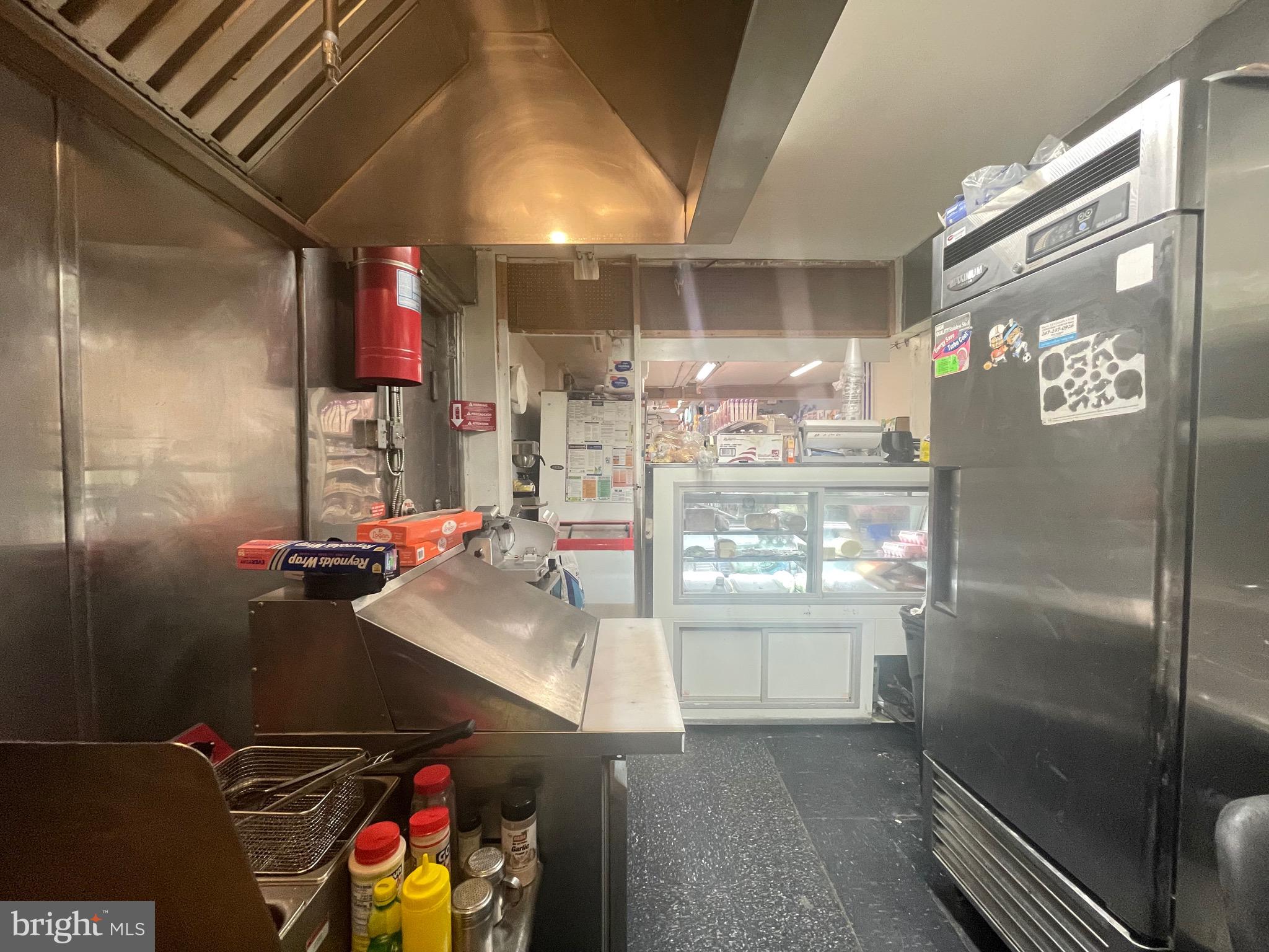 274 W DUNCANNON AVENUE