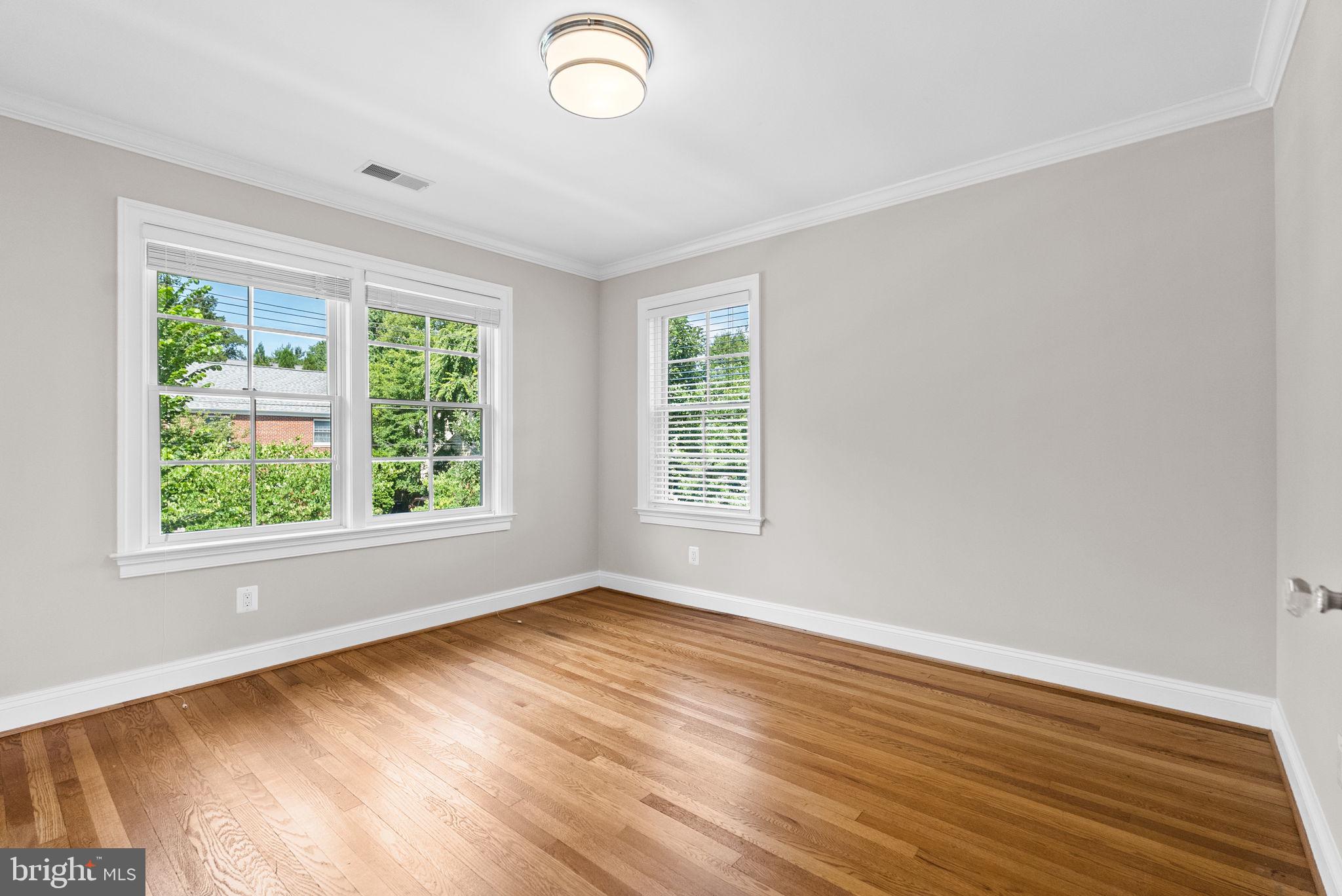 BATTERY PARK - Residential