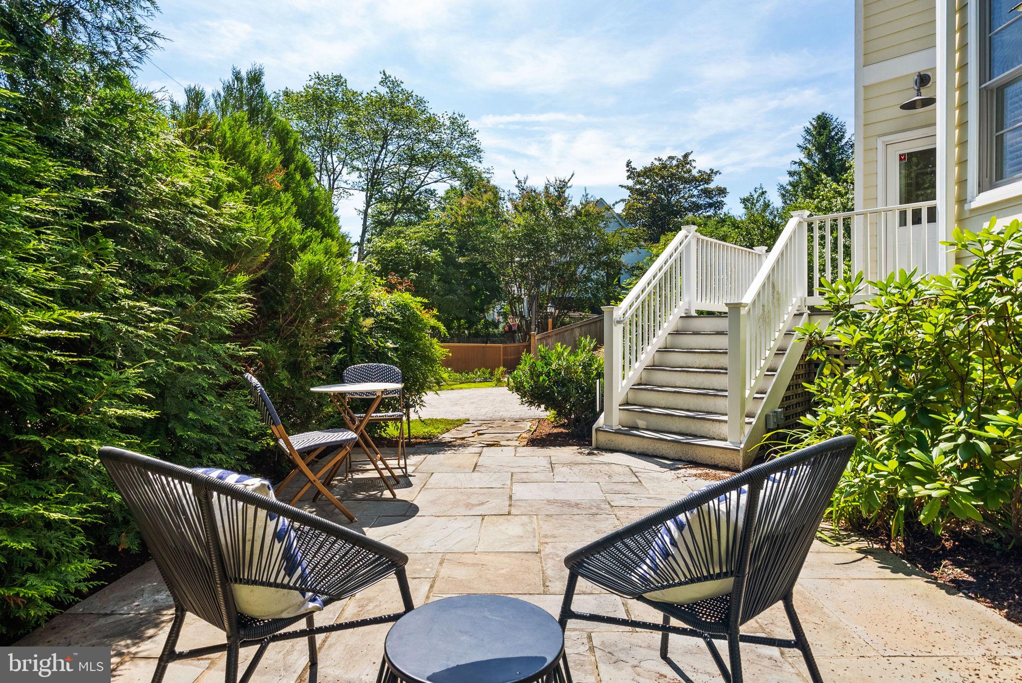 BATTERY PARK - Residential