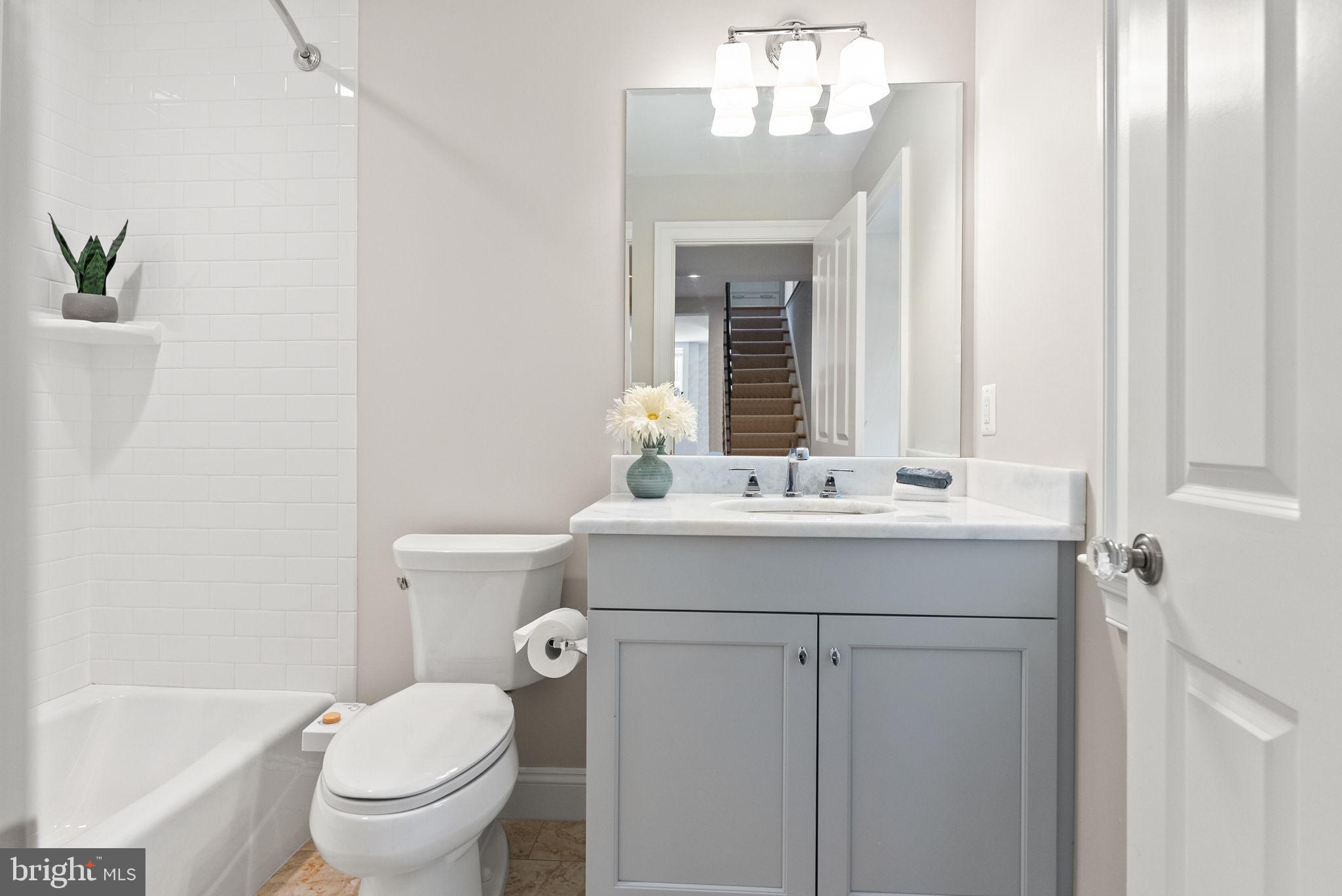 BATTERY PARK - Residential