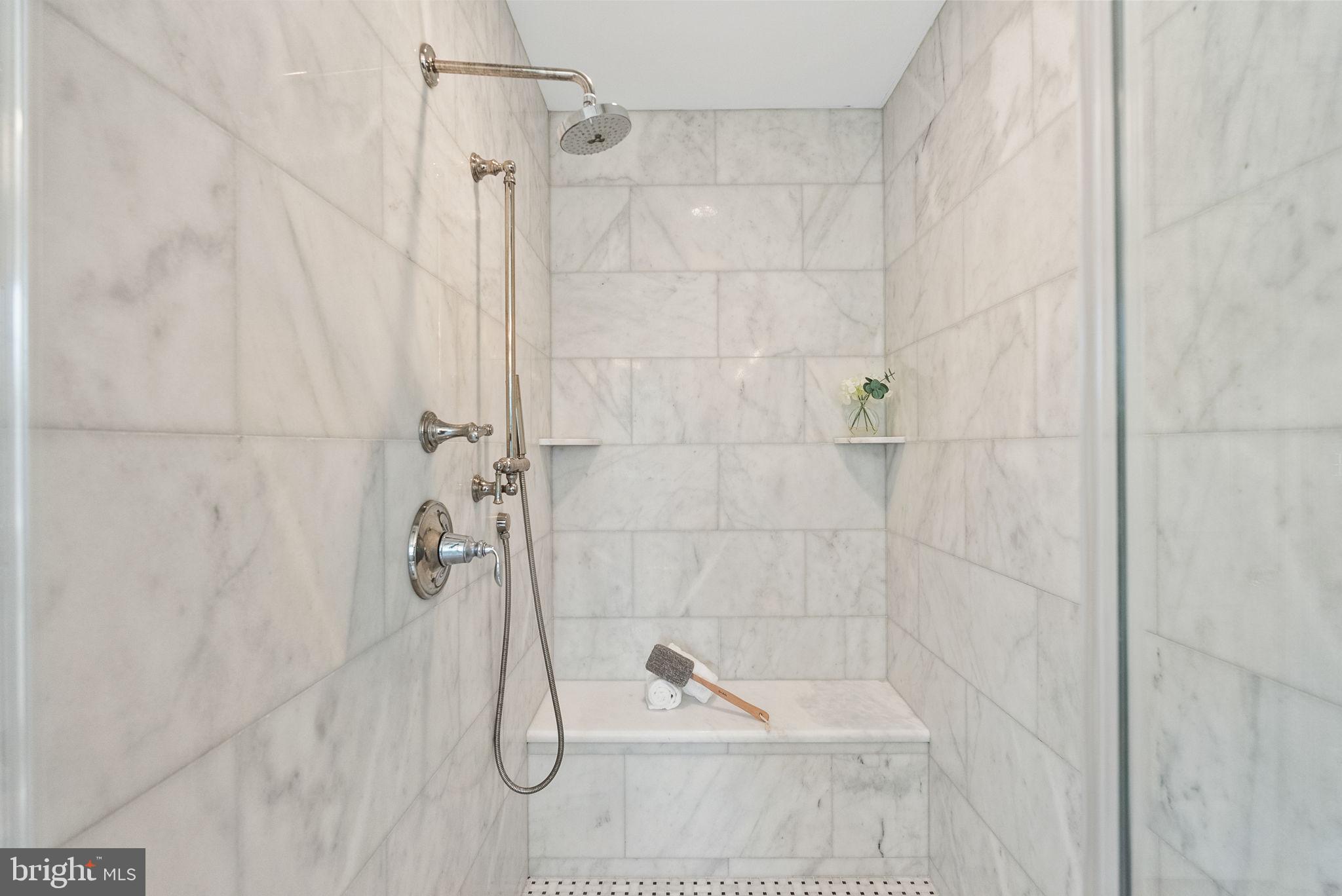 BATTERY PARK - Residential