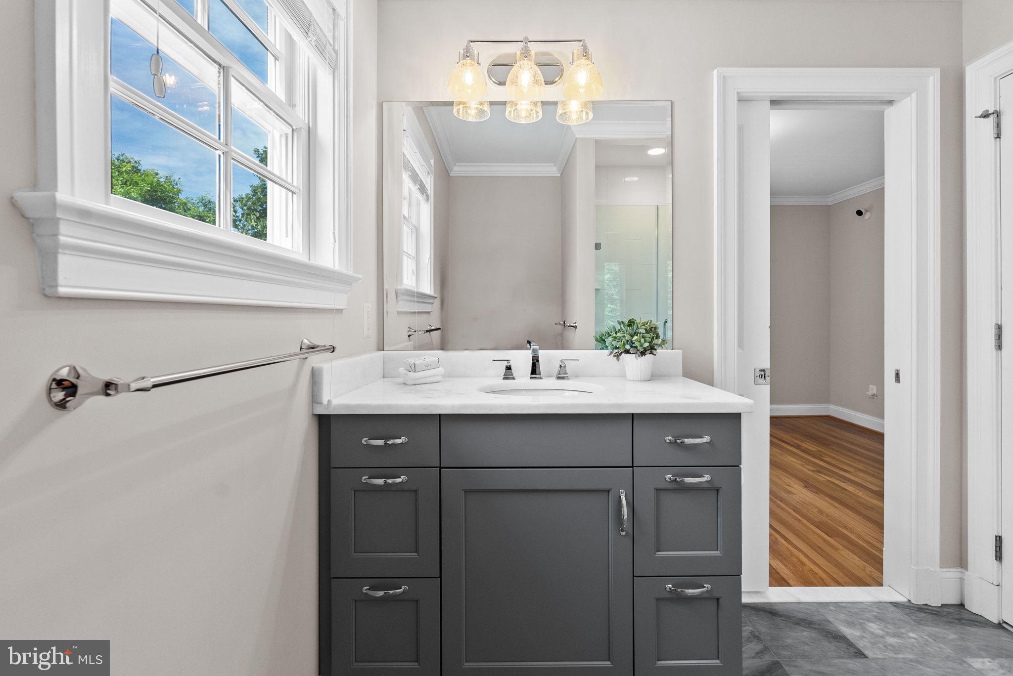 BATTERY PARK - Residential