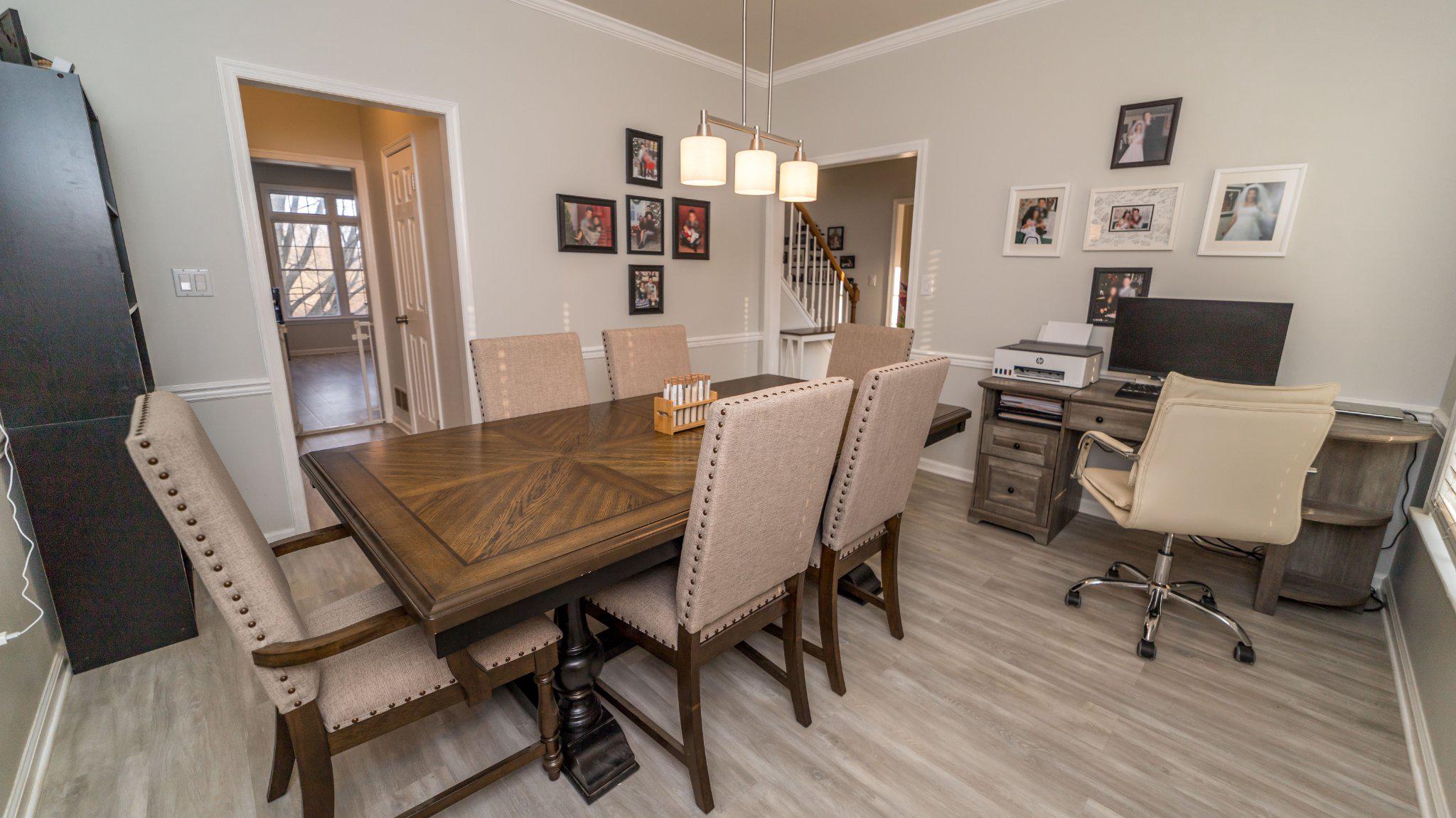 FROST HOLLOW KNOLLS - Residential