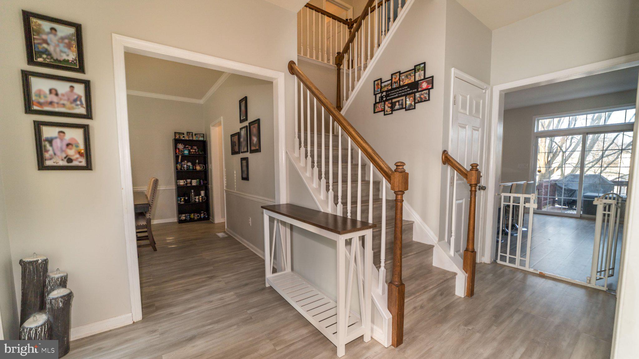 FROST HOLLOW KNOLLS - Residential