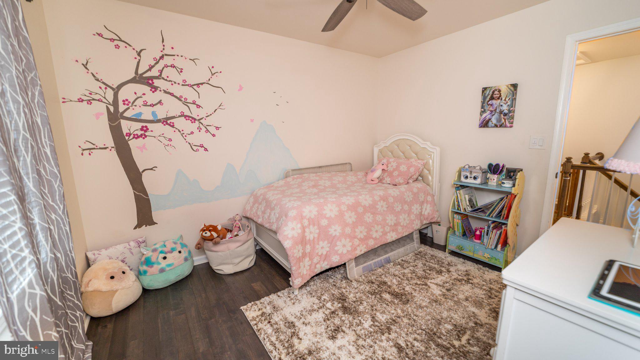 FROST HOLLOW KNOLLS - Residential