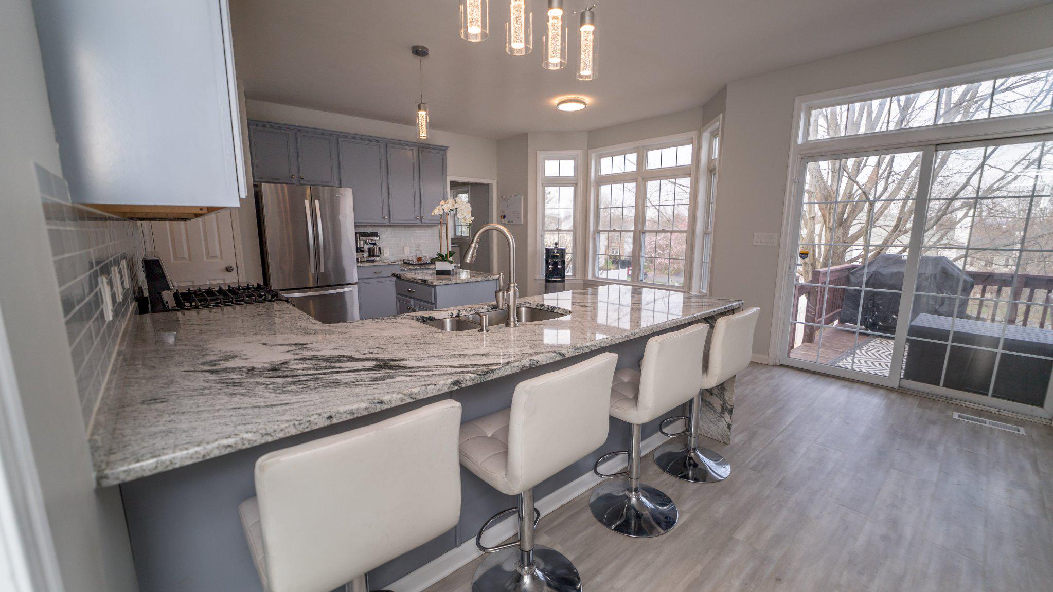 FROST HOLLOW KNOLLS - Residential