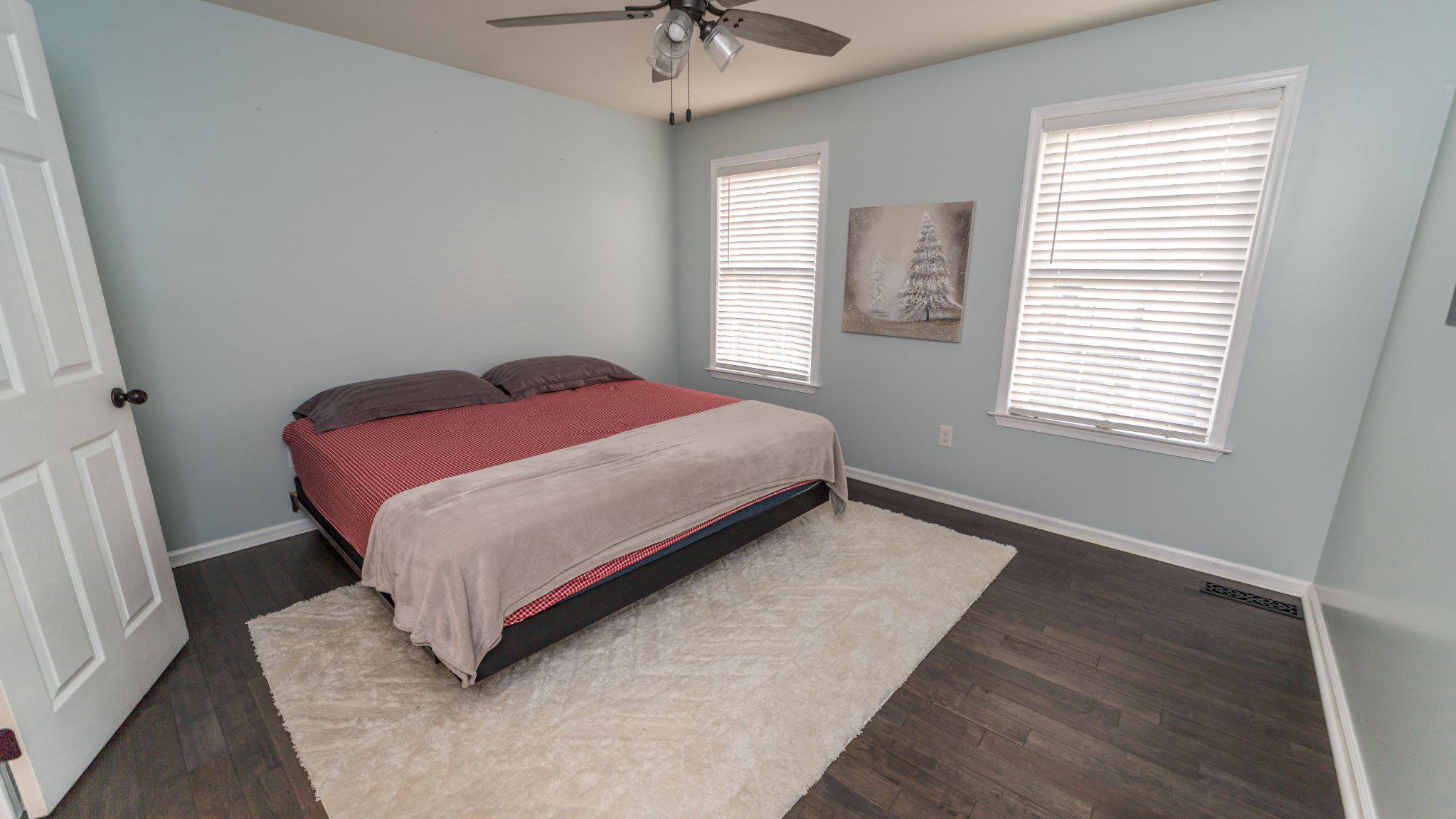 FROST HOLLOW KNOLLS - Residential