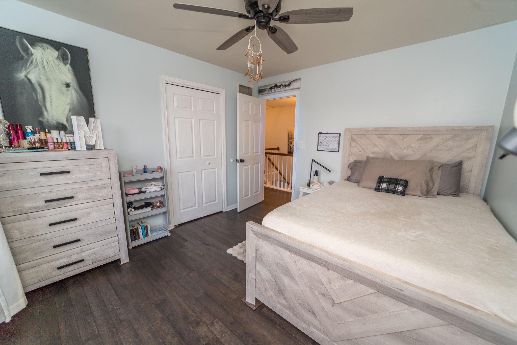 FROST HOLLOW KNOLLS - Residential