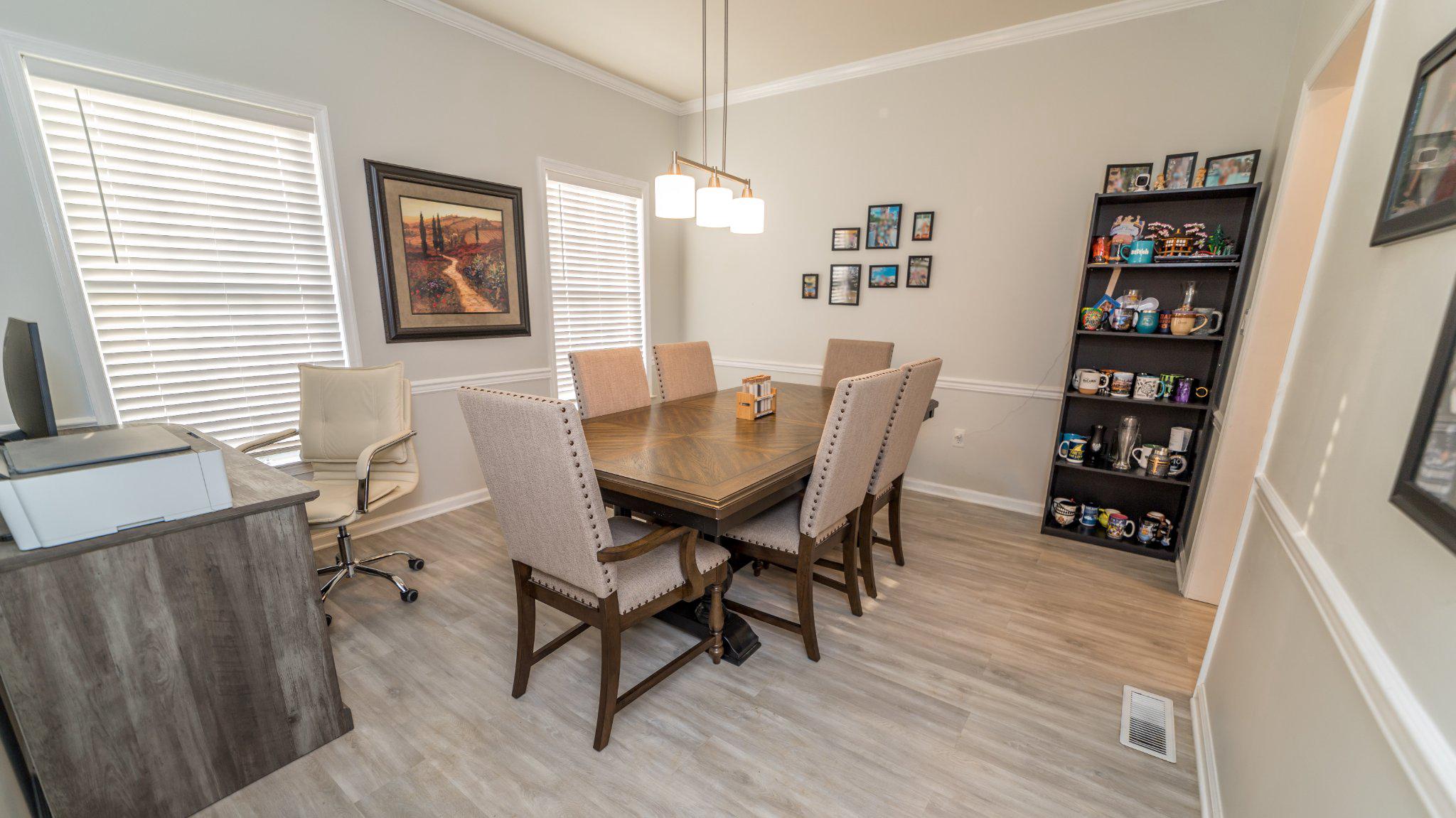 FROST HOLLOW KNOLLS - Residential