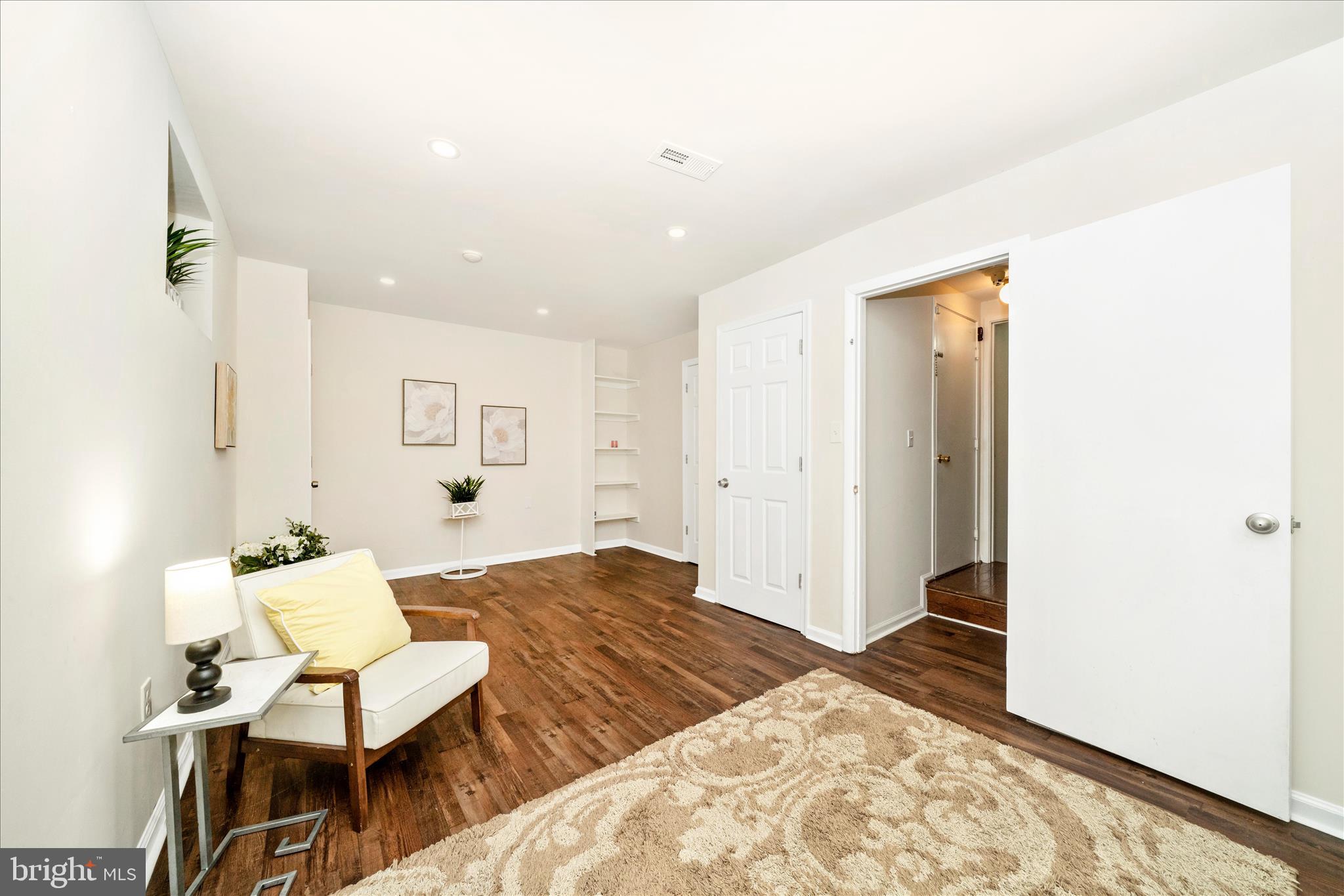 GERMANTOWN VIEW - Residential