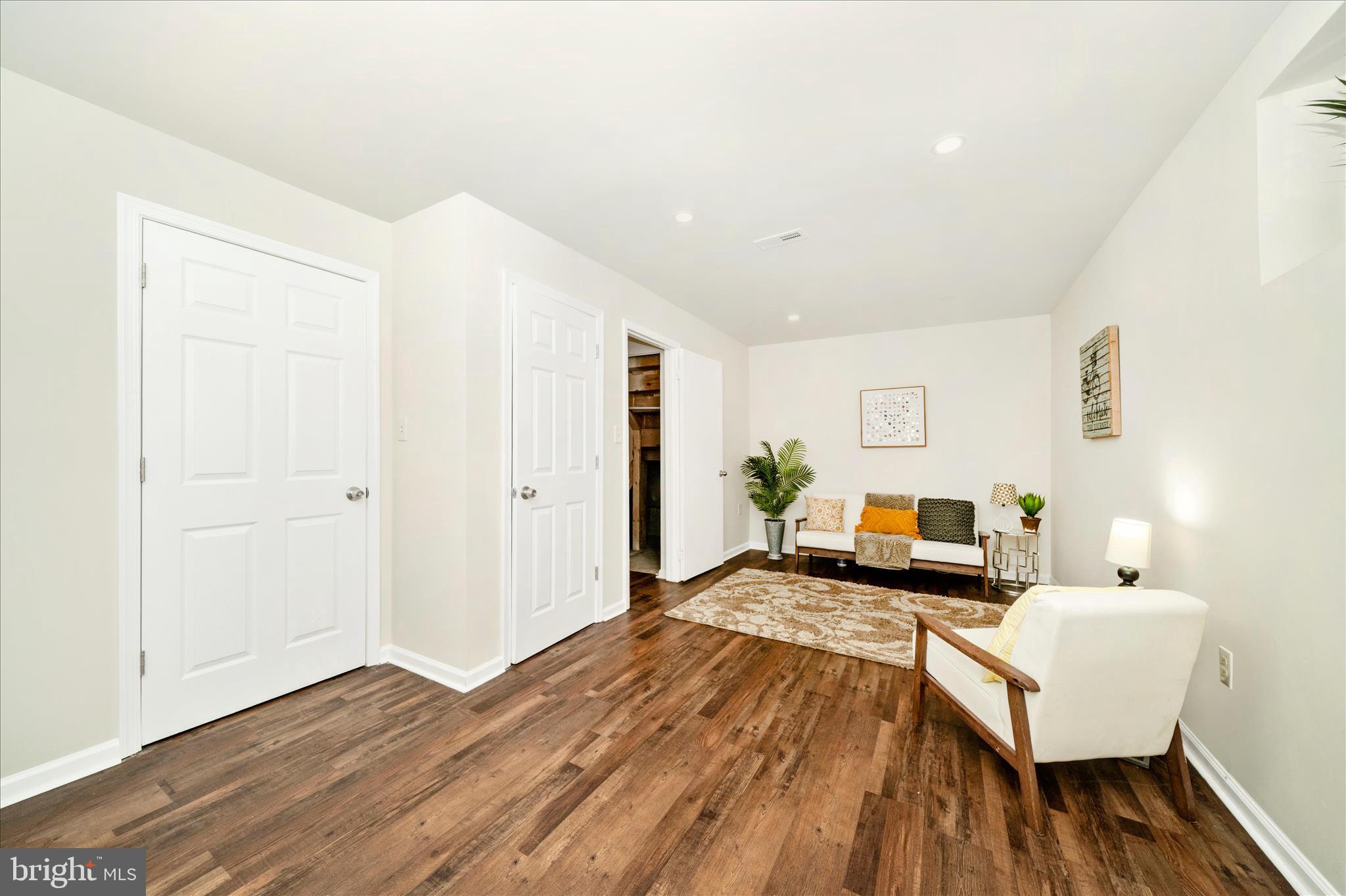 GERMANTOWN VIEW - Residential