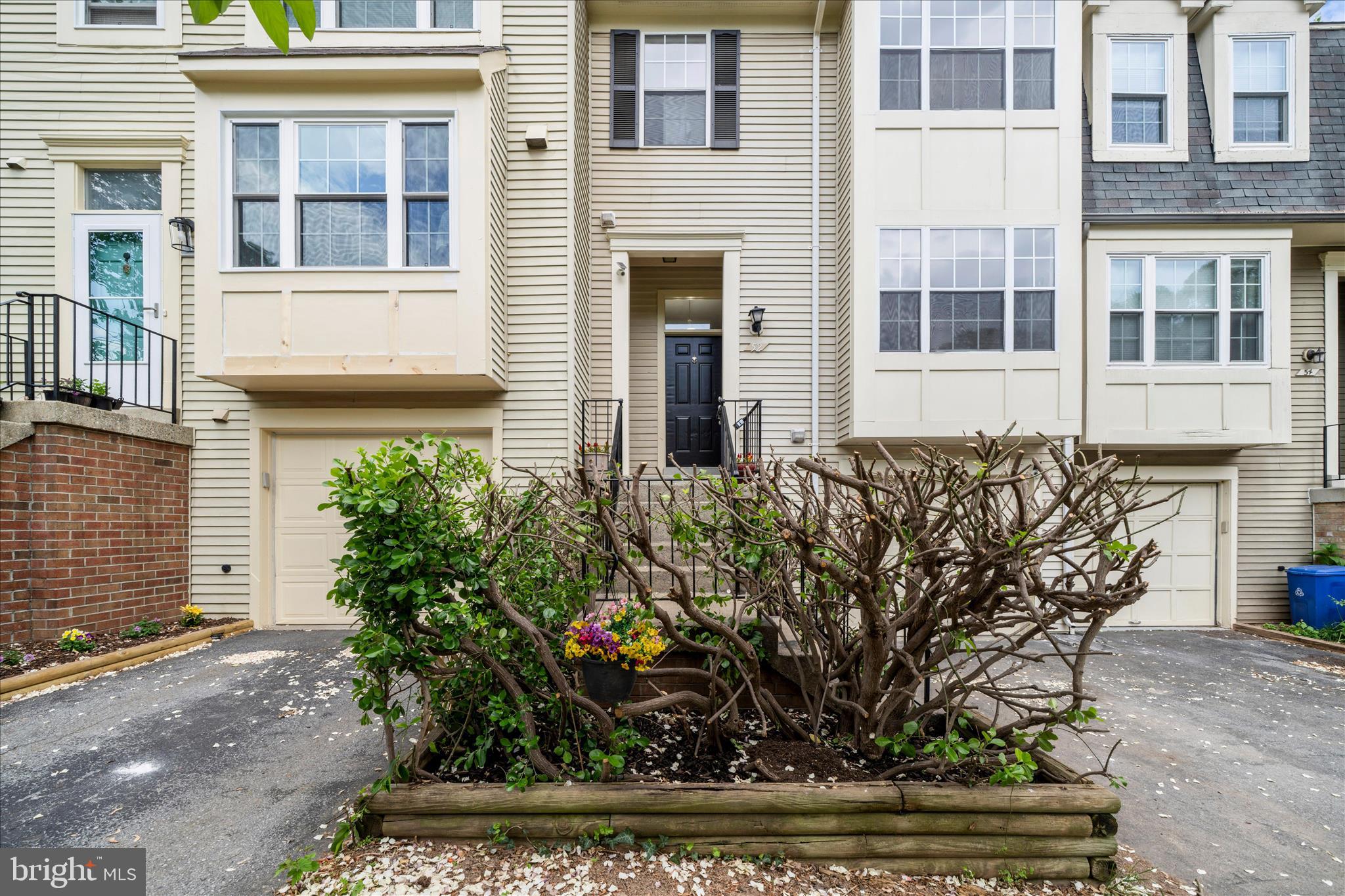 GERMANTOWN VIEW - Residential