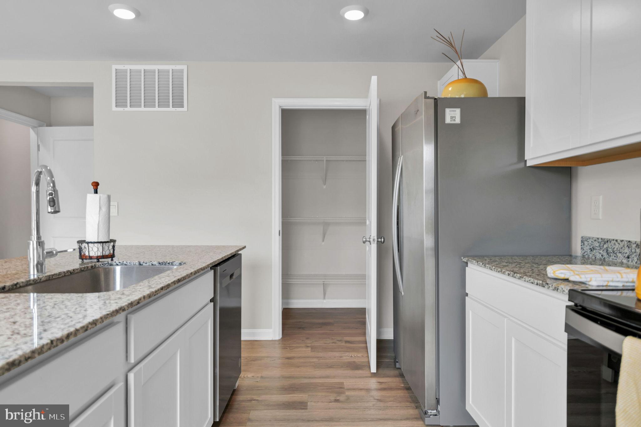 WILDERNESS SHORES - Residential