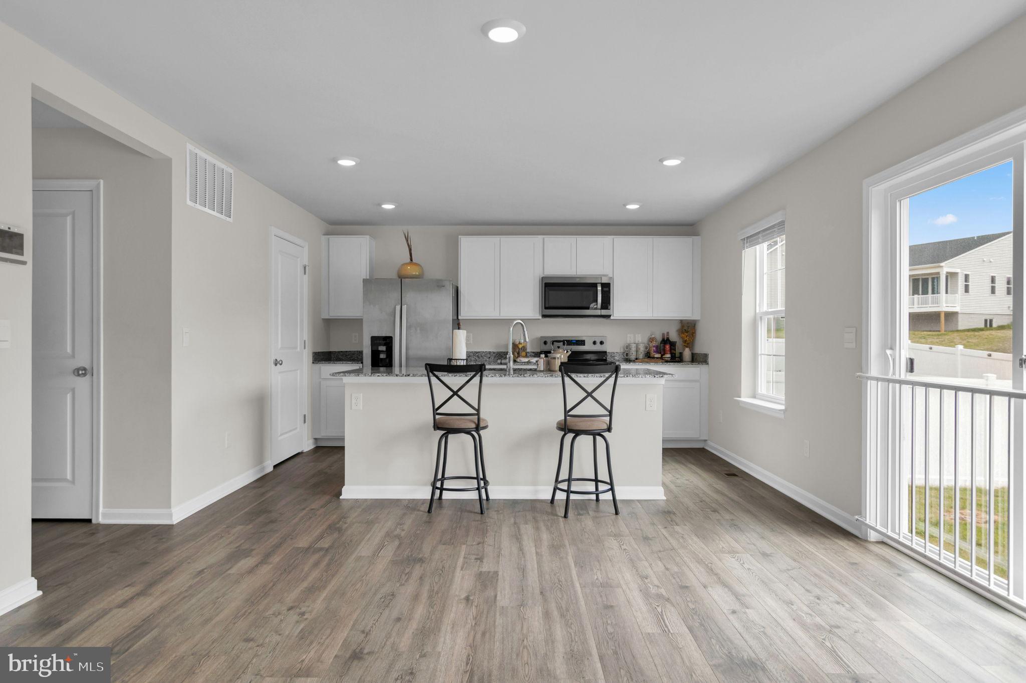 WILDERNESS SHORES - Residential