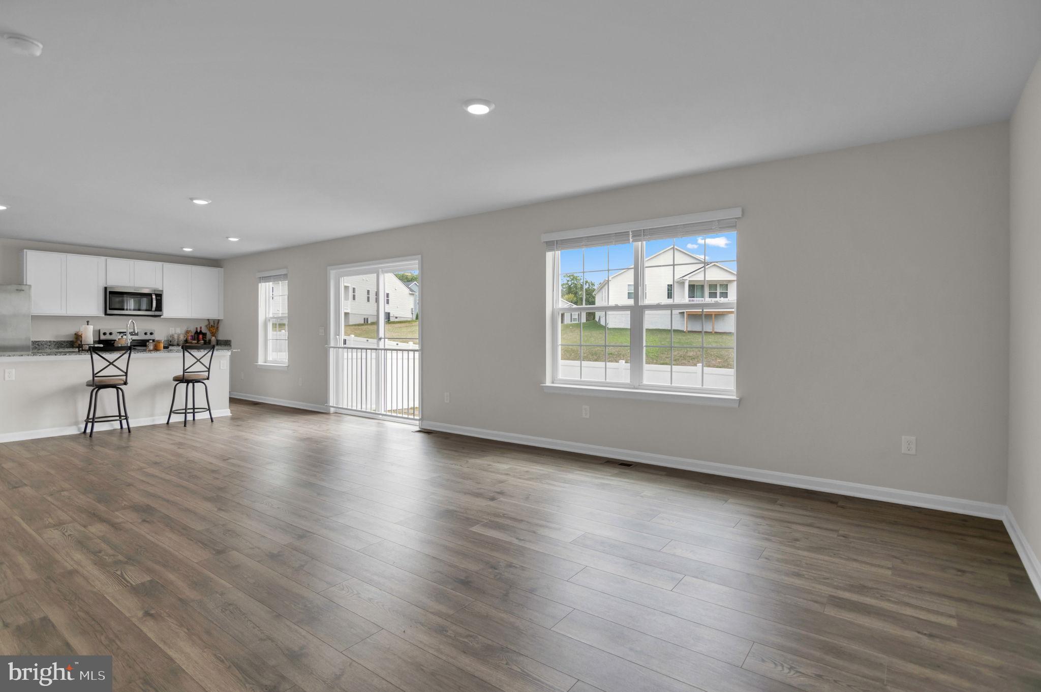 WILDERNESS SHORES - Residential