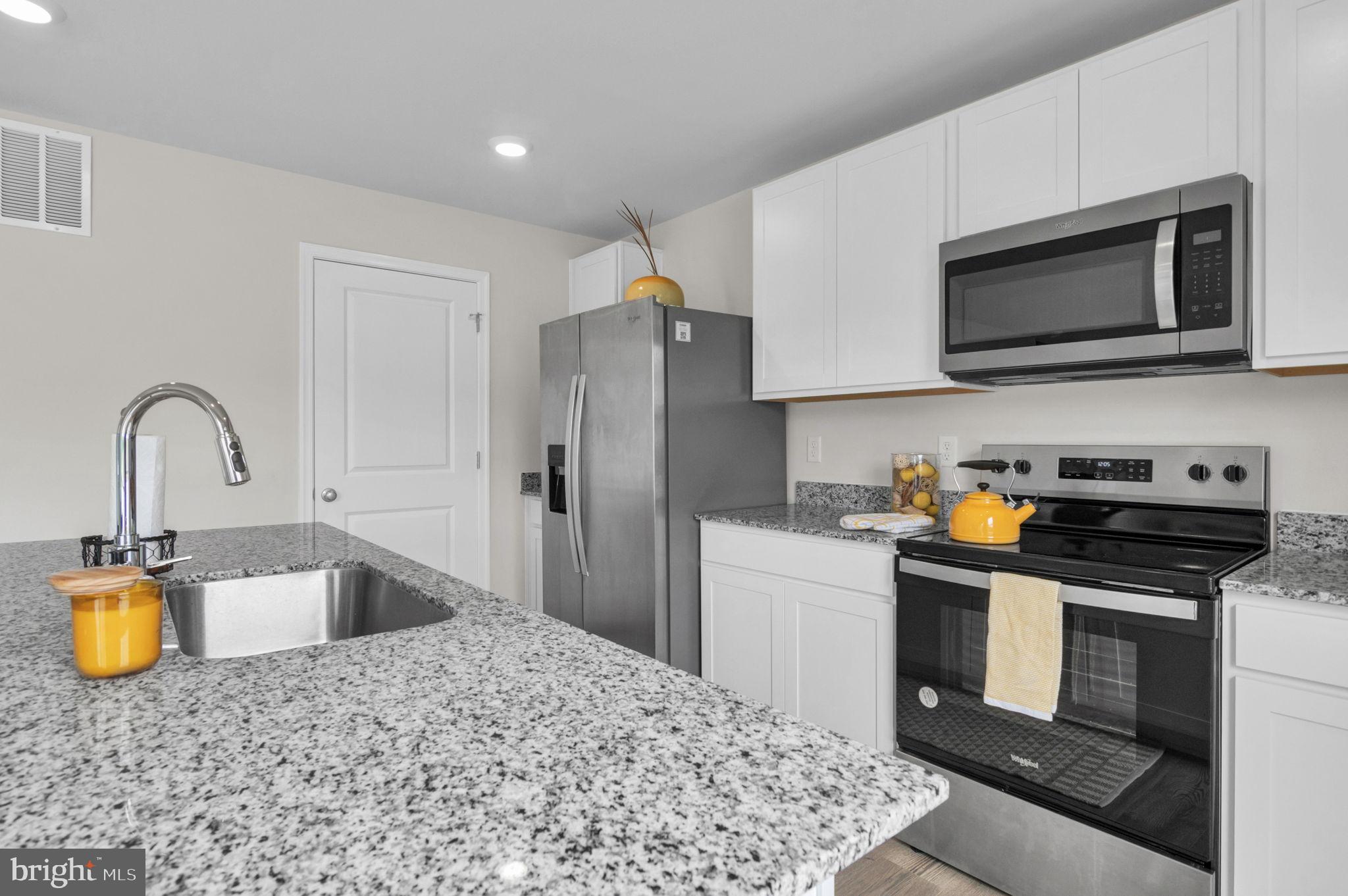 WILDERNESS SHORES - Residential