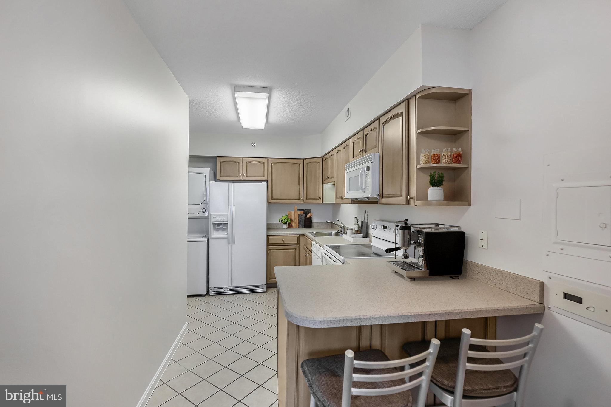 1805 CRYSTAL DRIVE 318S