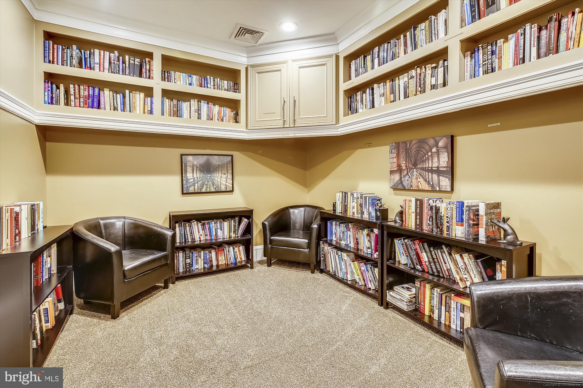 THE GROVE AT ARLINGTON - Residential