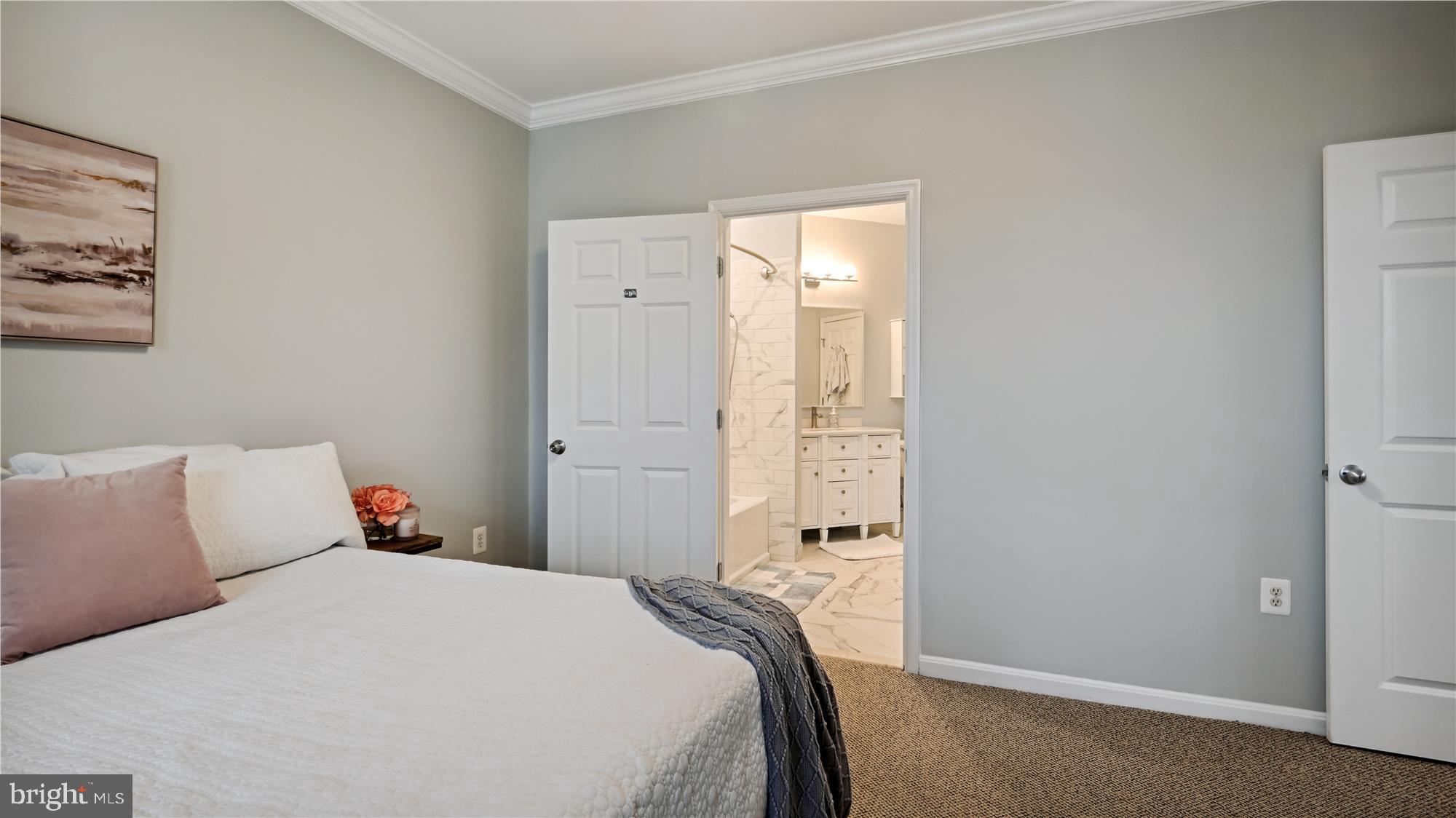 THE GROVE AT ARLINGTON - Residential