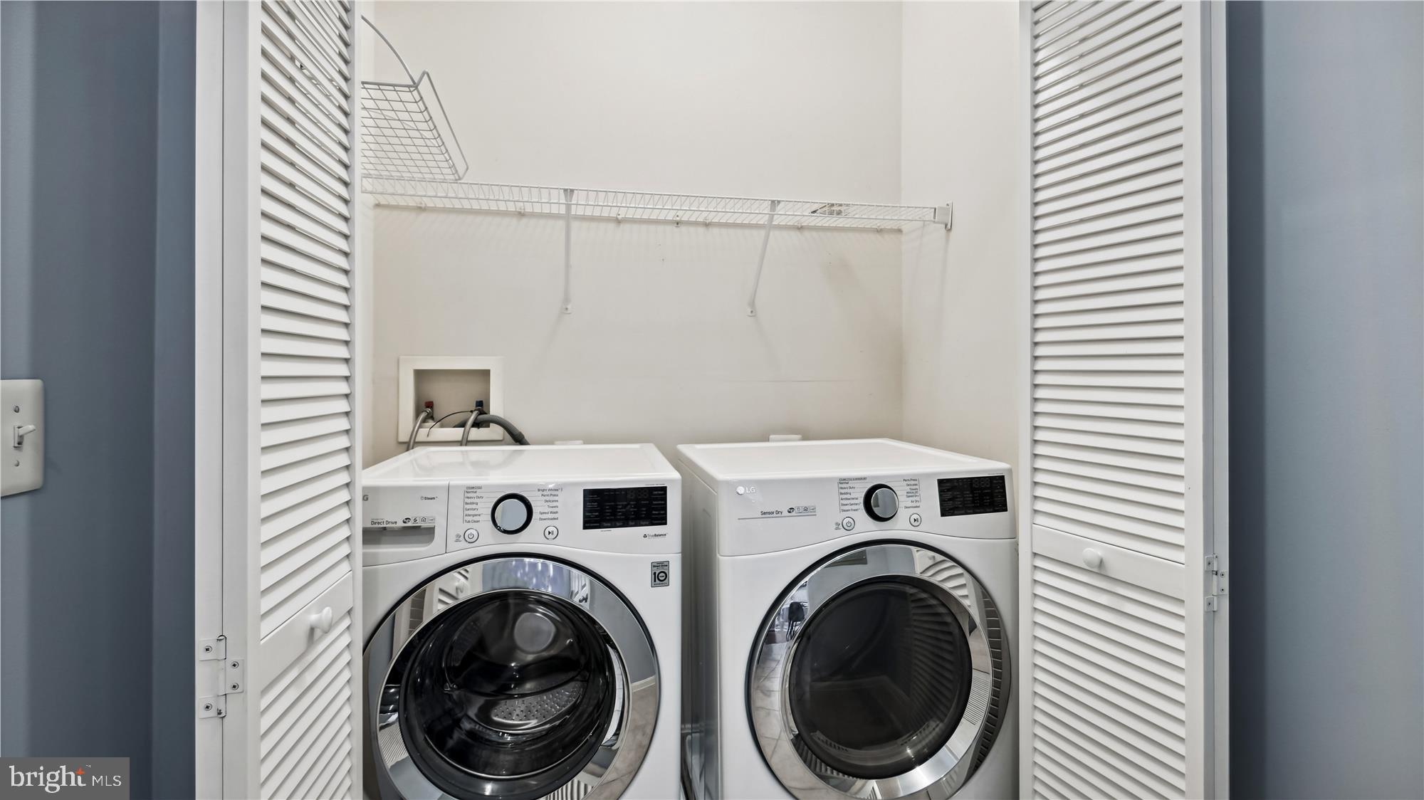 THE GROVE AT ARLINGTON - Residential