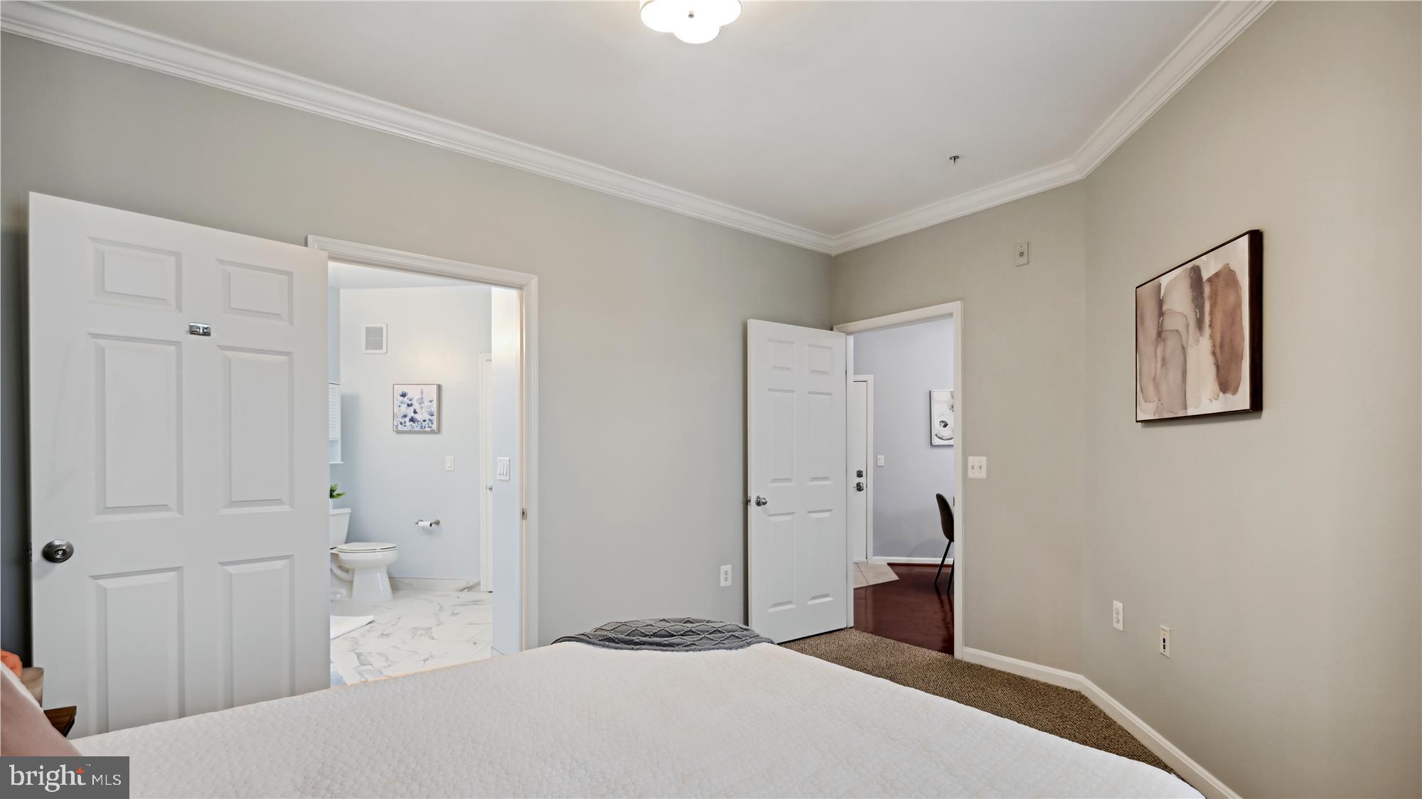 THE GROVE AT ARLINGTON - Residential