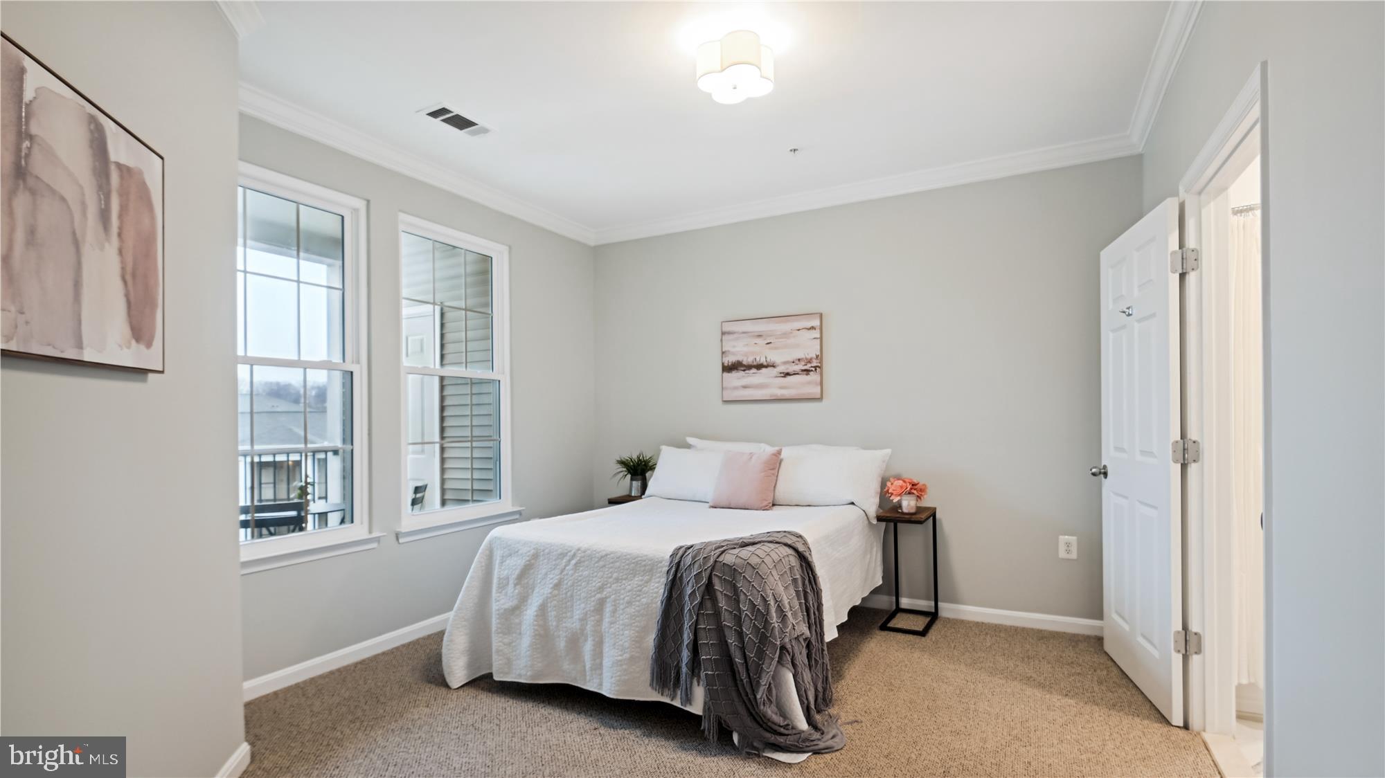 THE GROVE AT ARLINGTON - Residential