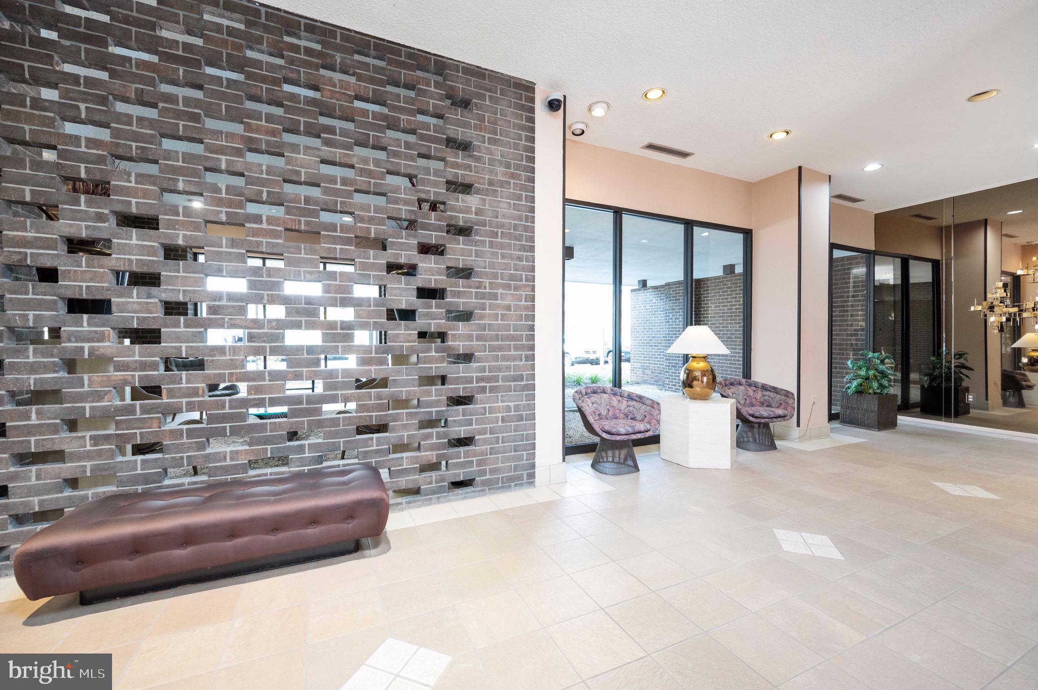 TEMPLETON OF ALEXANDRIA - Residential