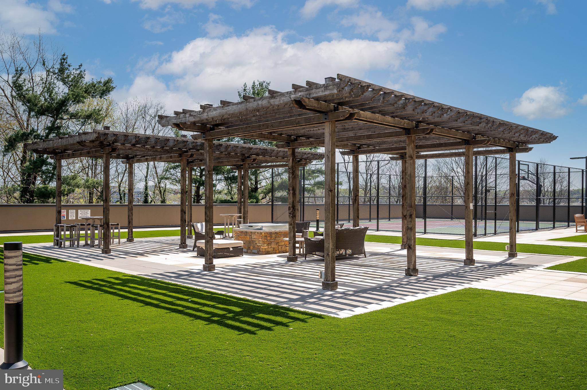 TEMPLETON OF ALEXANDRIA - Residential