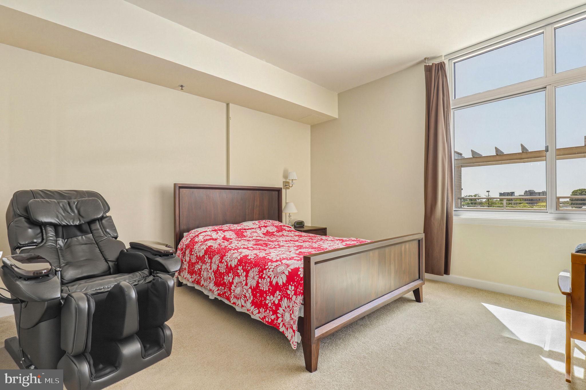MIDTOWN BETHESDA NORTH - Residential