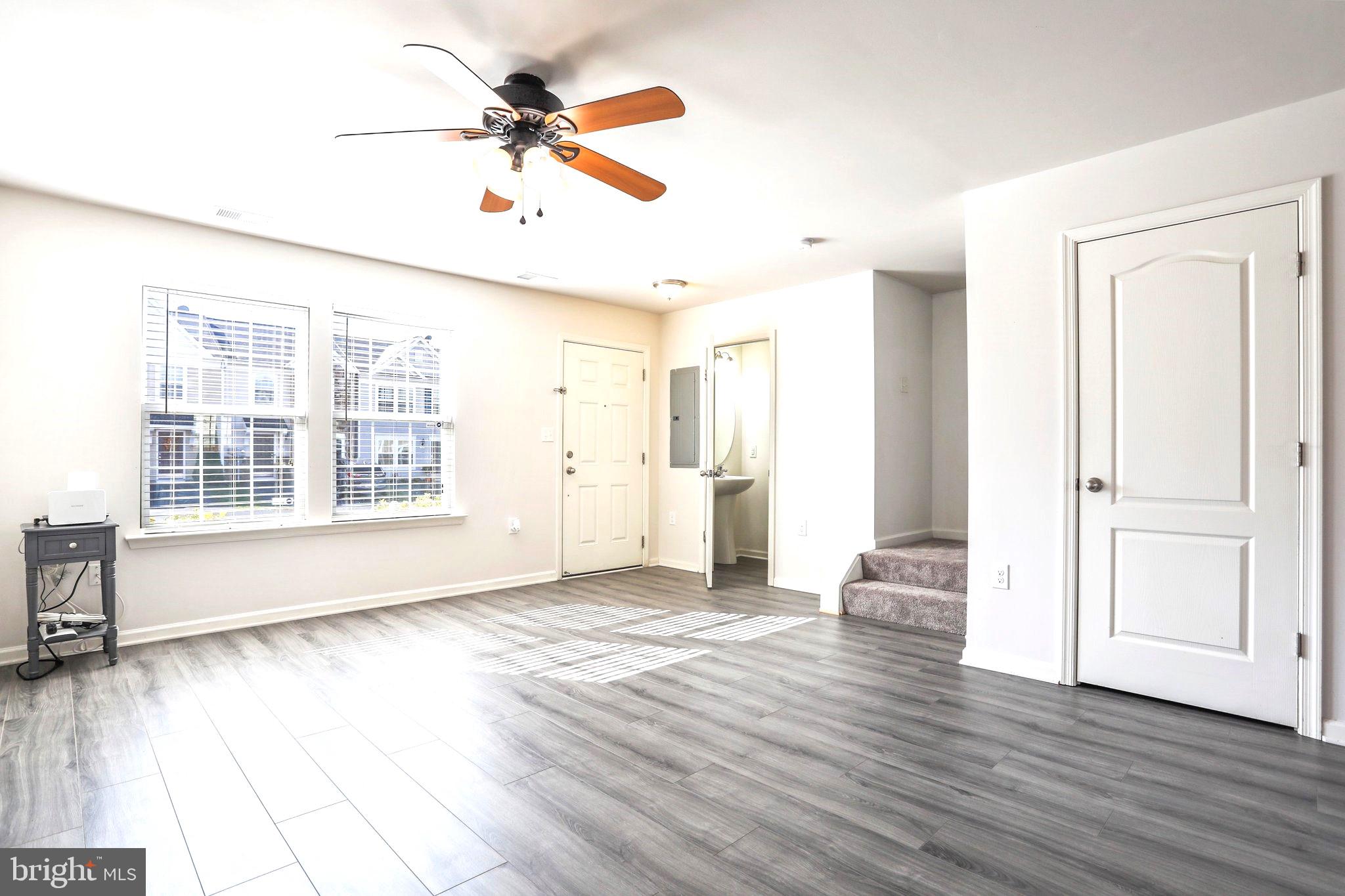 MANOR PARK - Residential