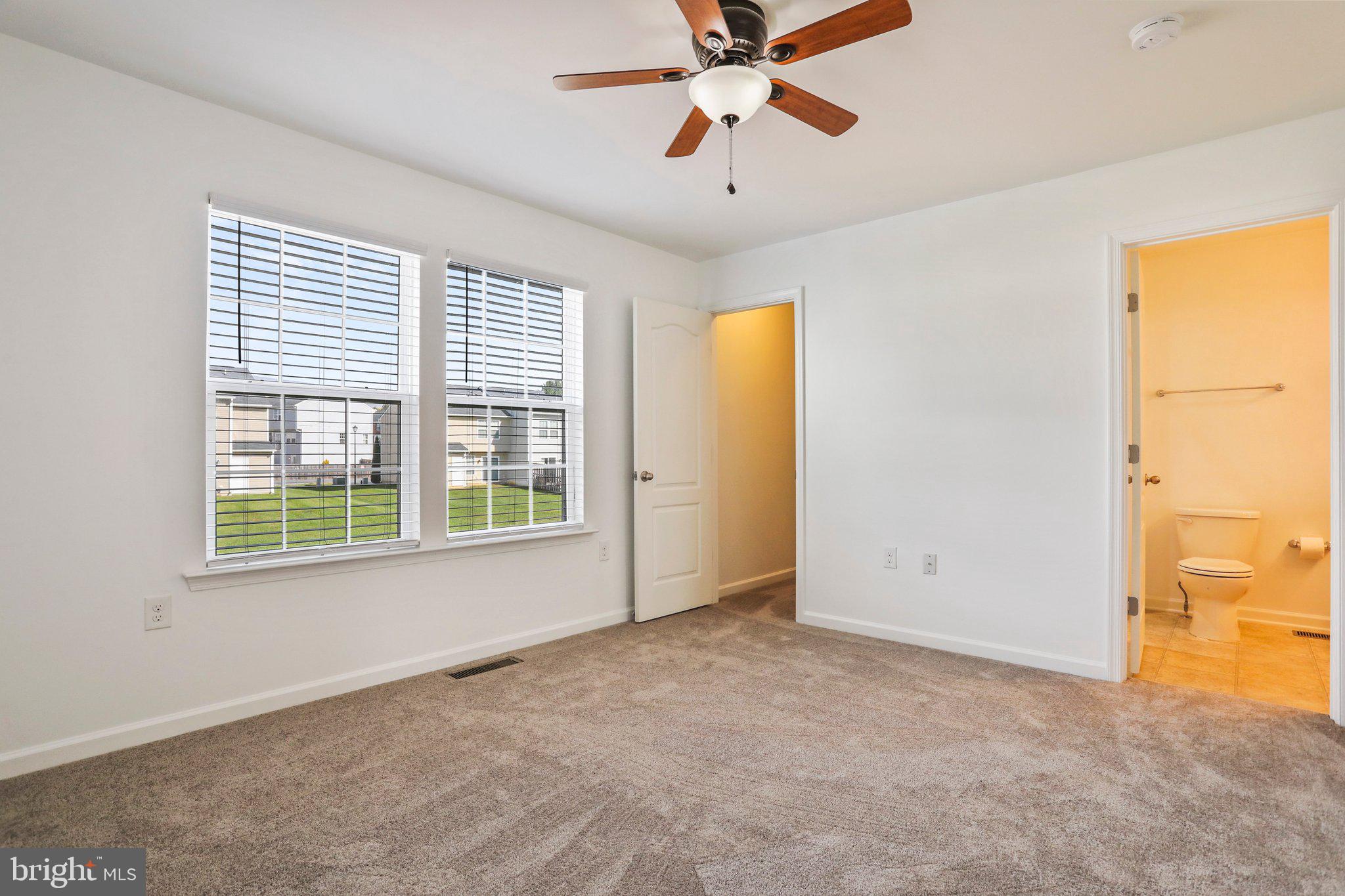 MANOR PARK - Residential