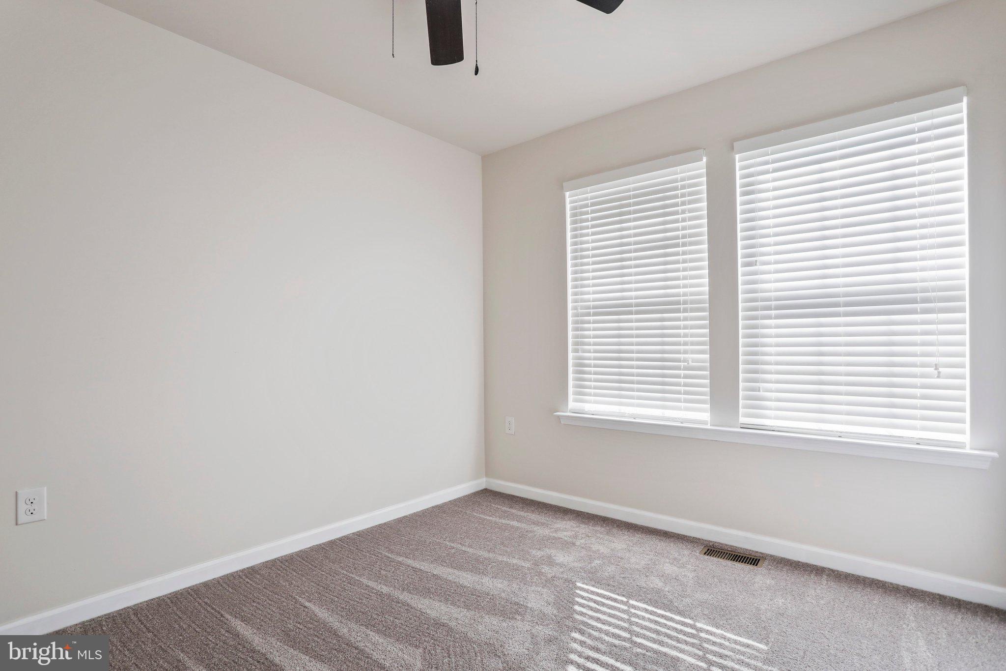 MANOR PARK - Residential