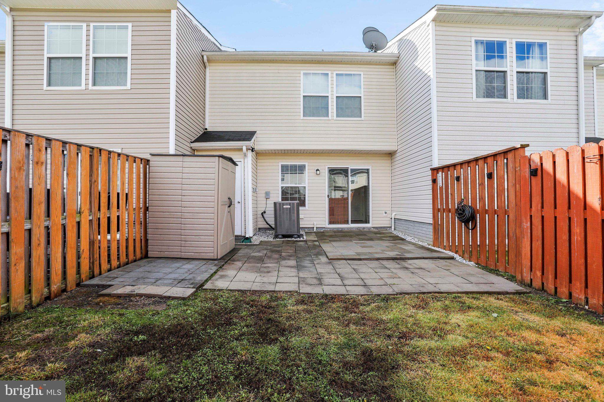 MANOR PARK - Residential