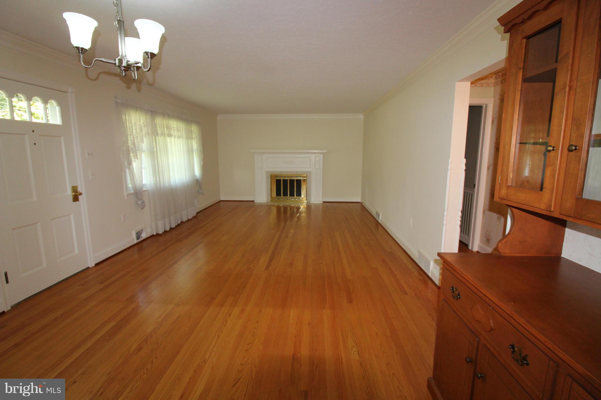 VALLEY VIEW - Residential Lease