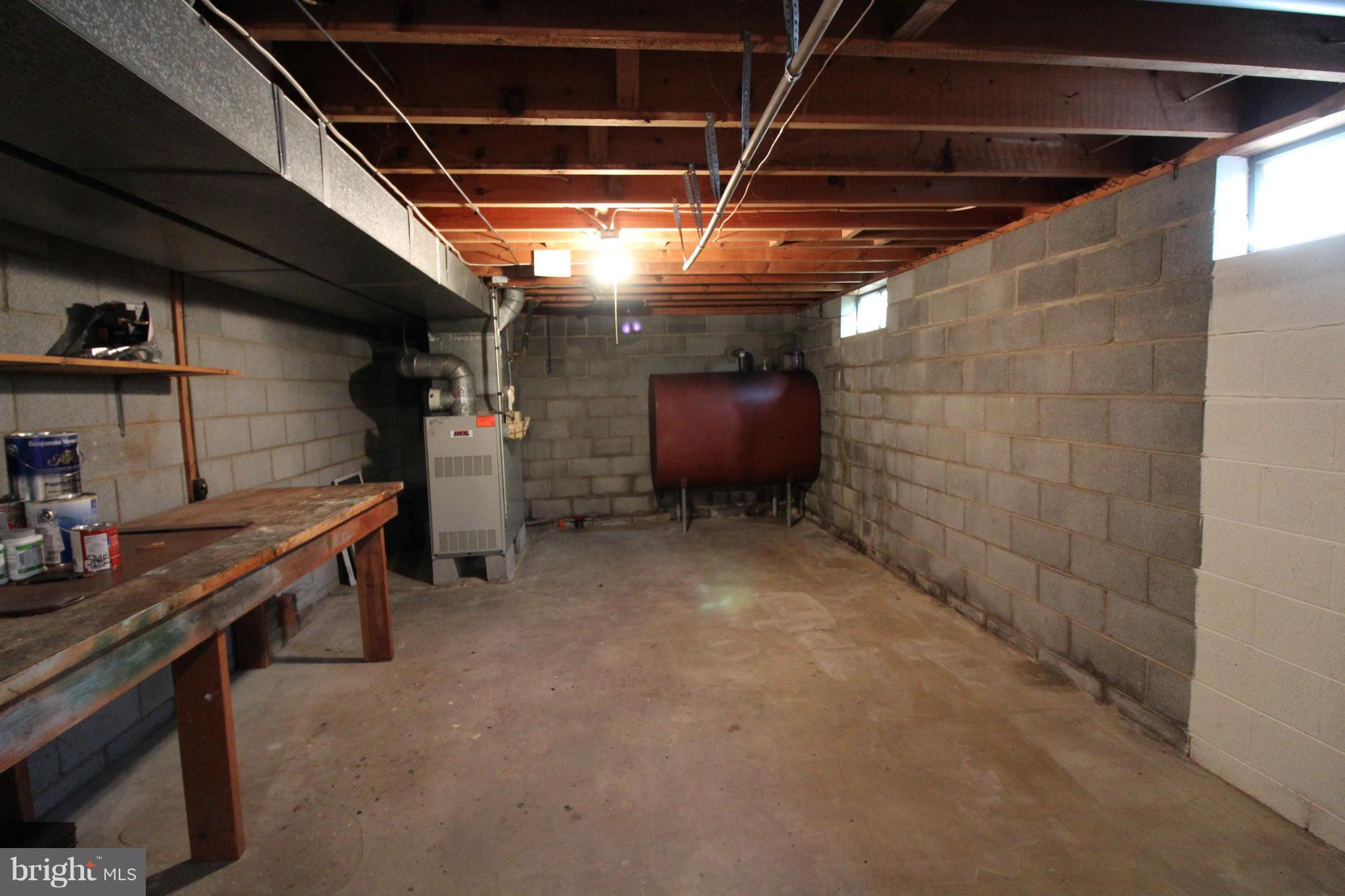 VALLEY VIEW - Residential Lease