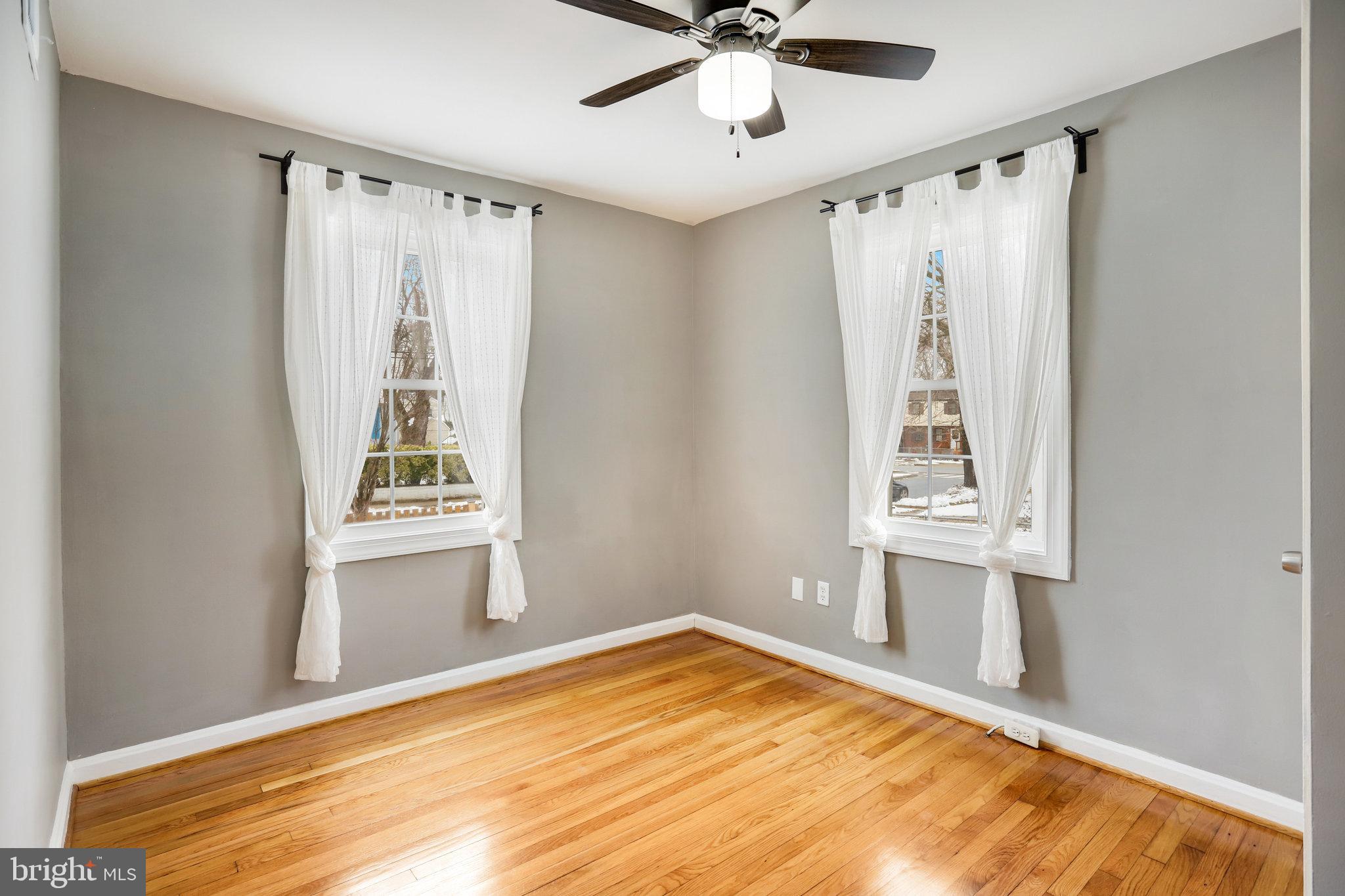 HOLLYWOOD - Residential