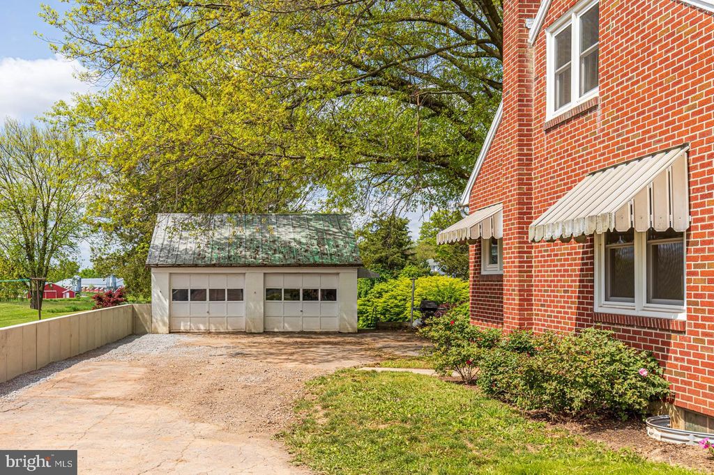 Photo of 767 GLENWOOD DR, EPHRATA, PA 17522 (MLS # PALA2035608)