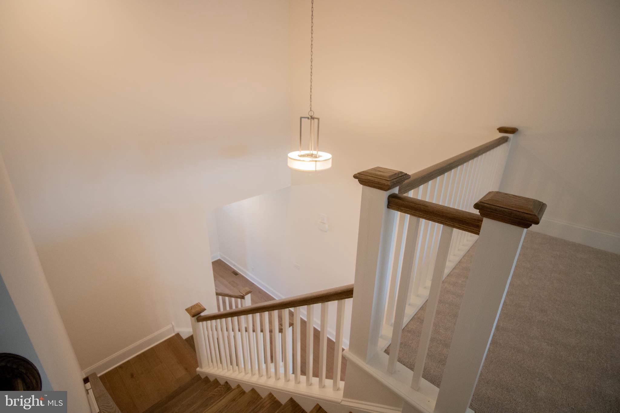 1309 COULEE WAY